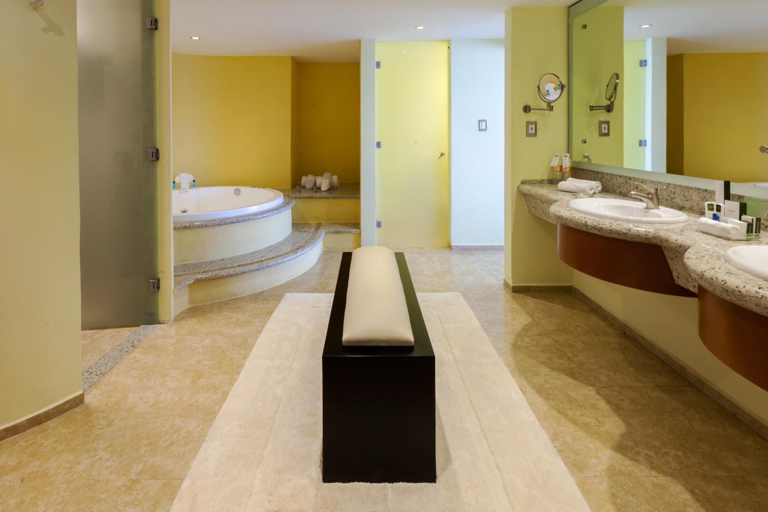 Suite King — 6