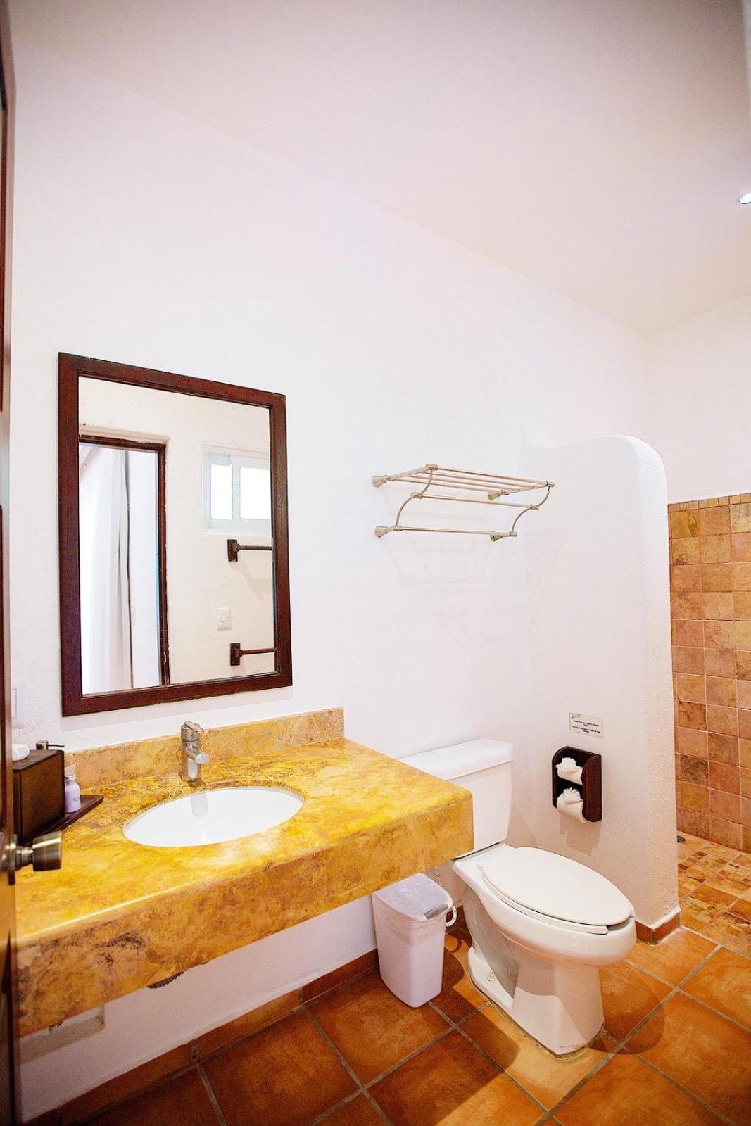 Habitación Doble con Dos Camas Dobles — 4