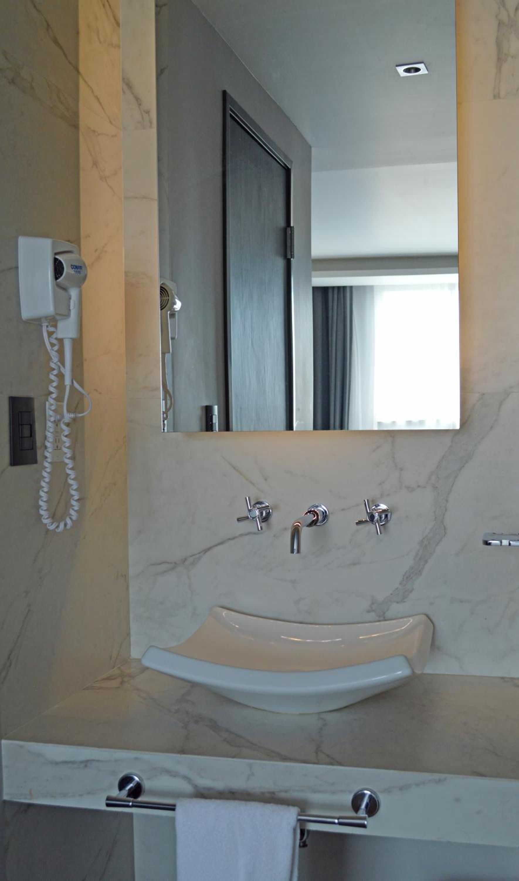 Habitación Doble Deluxe — 6