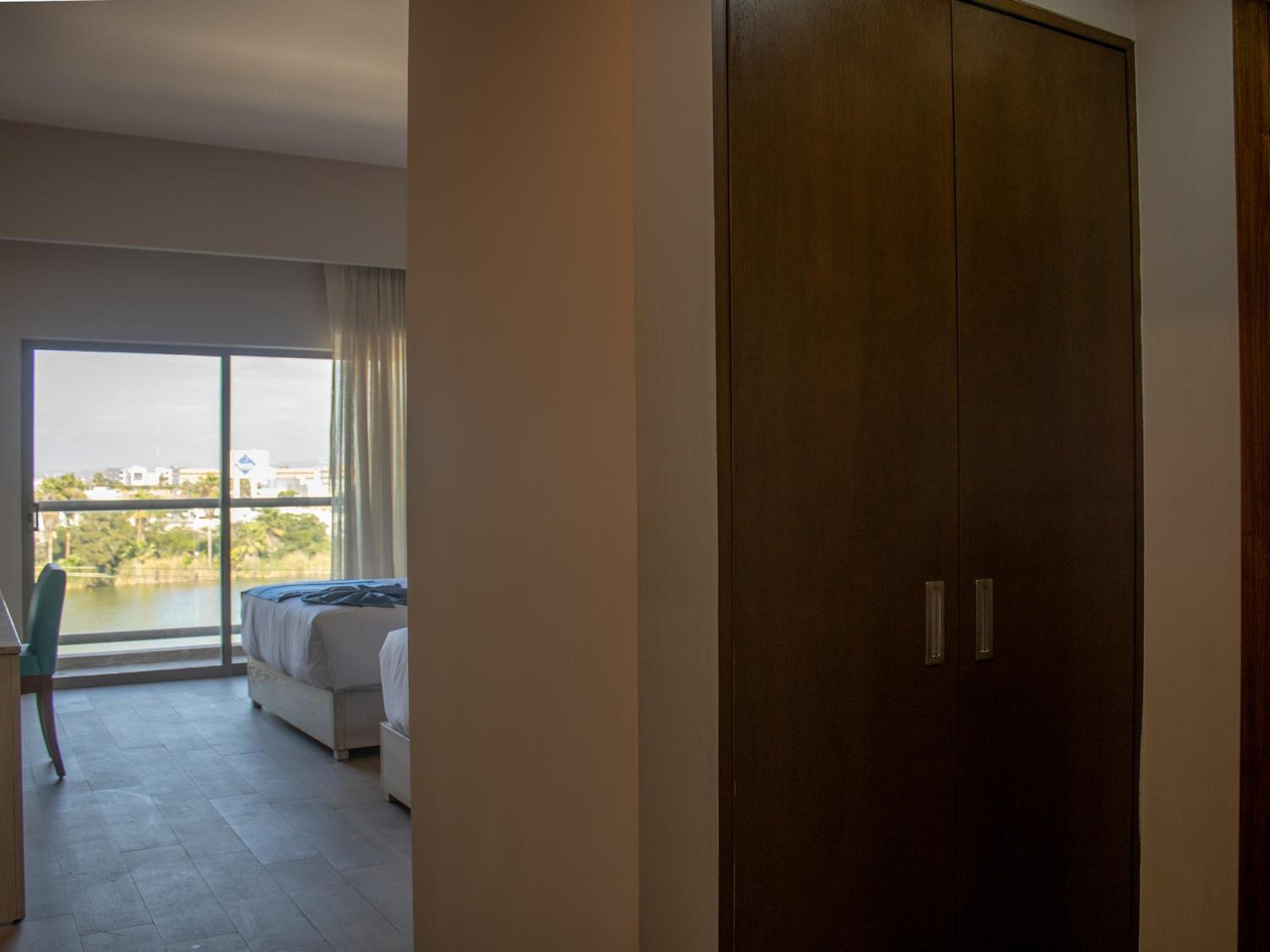 Habitación Doble con Vista al Lago — 2