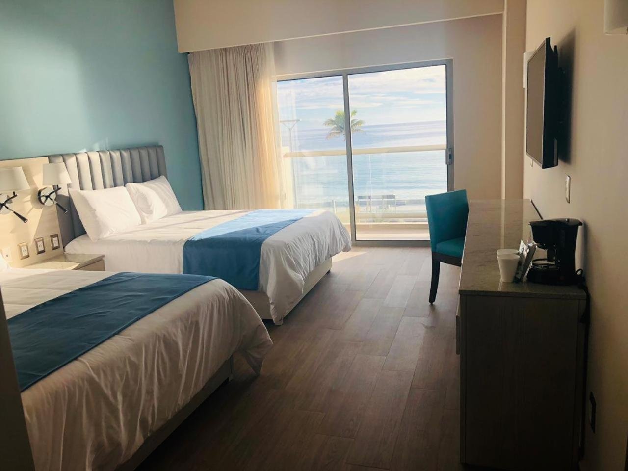 Habitación Doble con Vista al Mar — 2