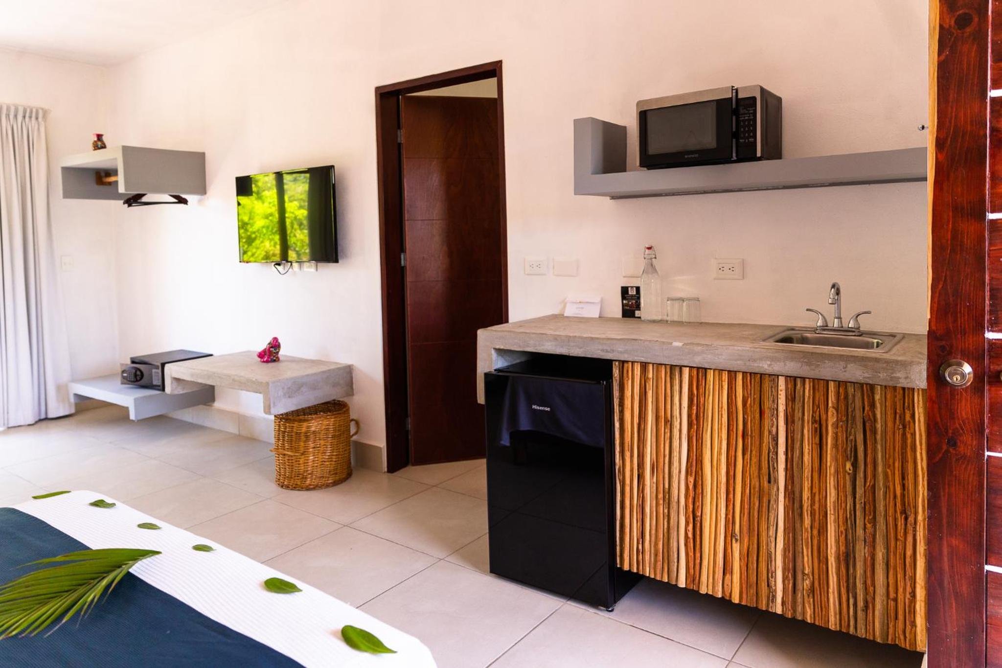 Habitación Doble Deluxe con Dos Camas Dobles — 6