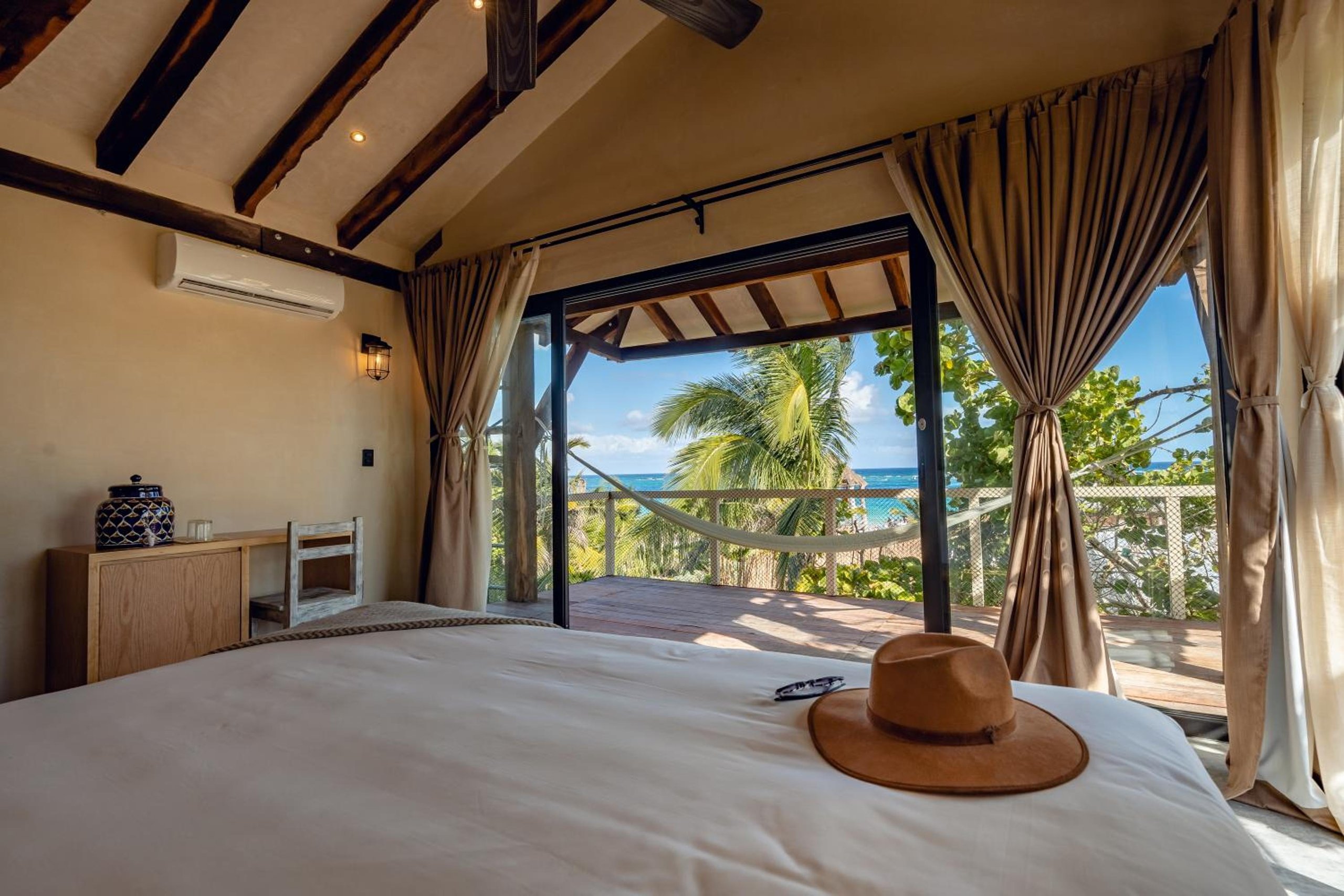 Habitación Doble Deluxe con Balcón y Vista al Mar — 7