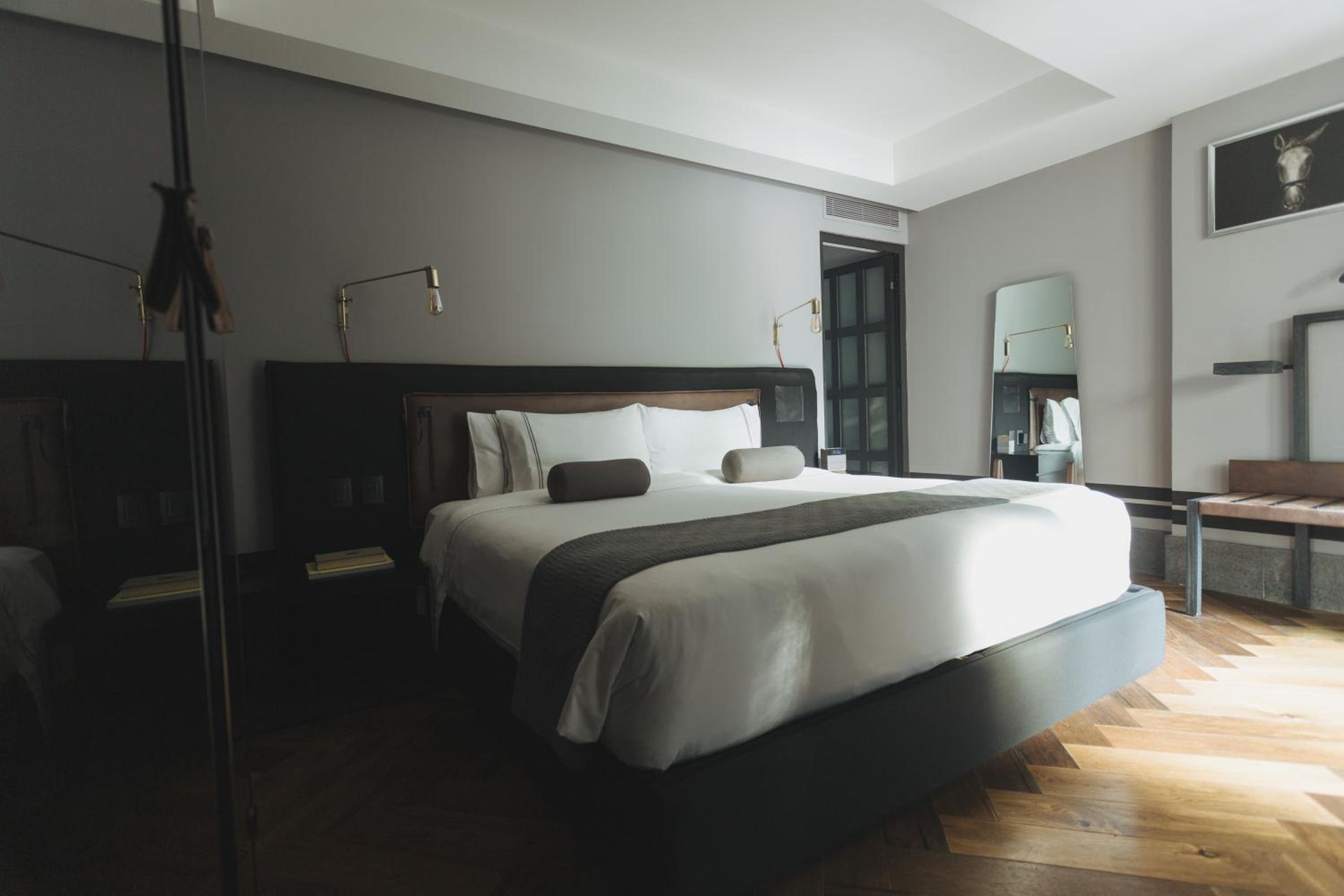 Suite Junior con Balcón — 5