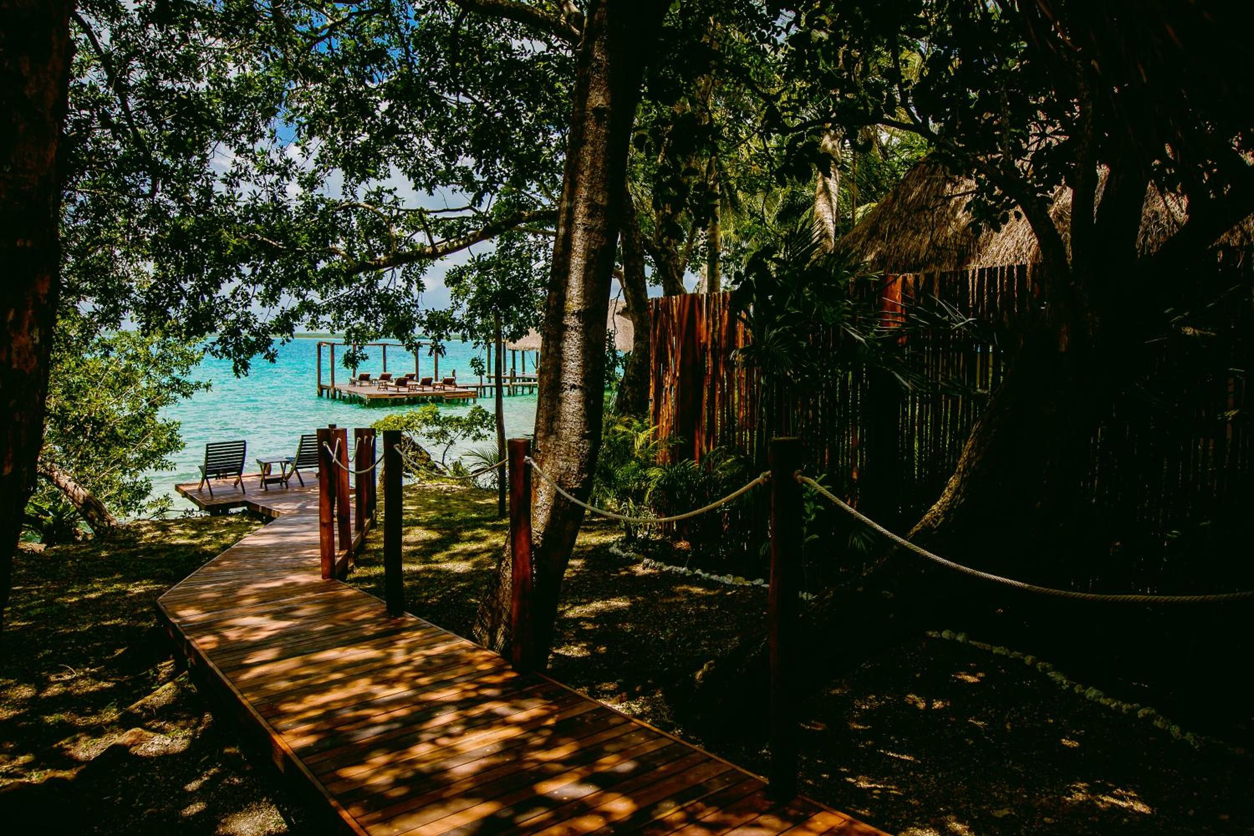 Bungalow — 8