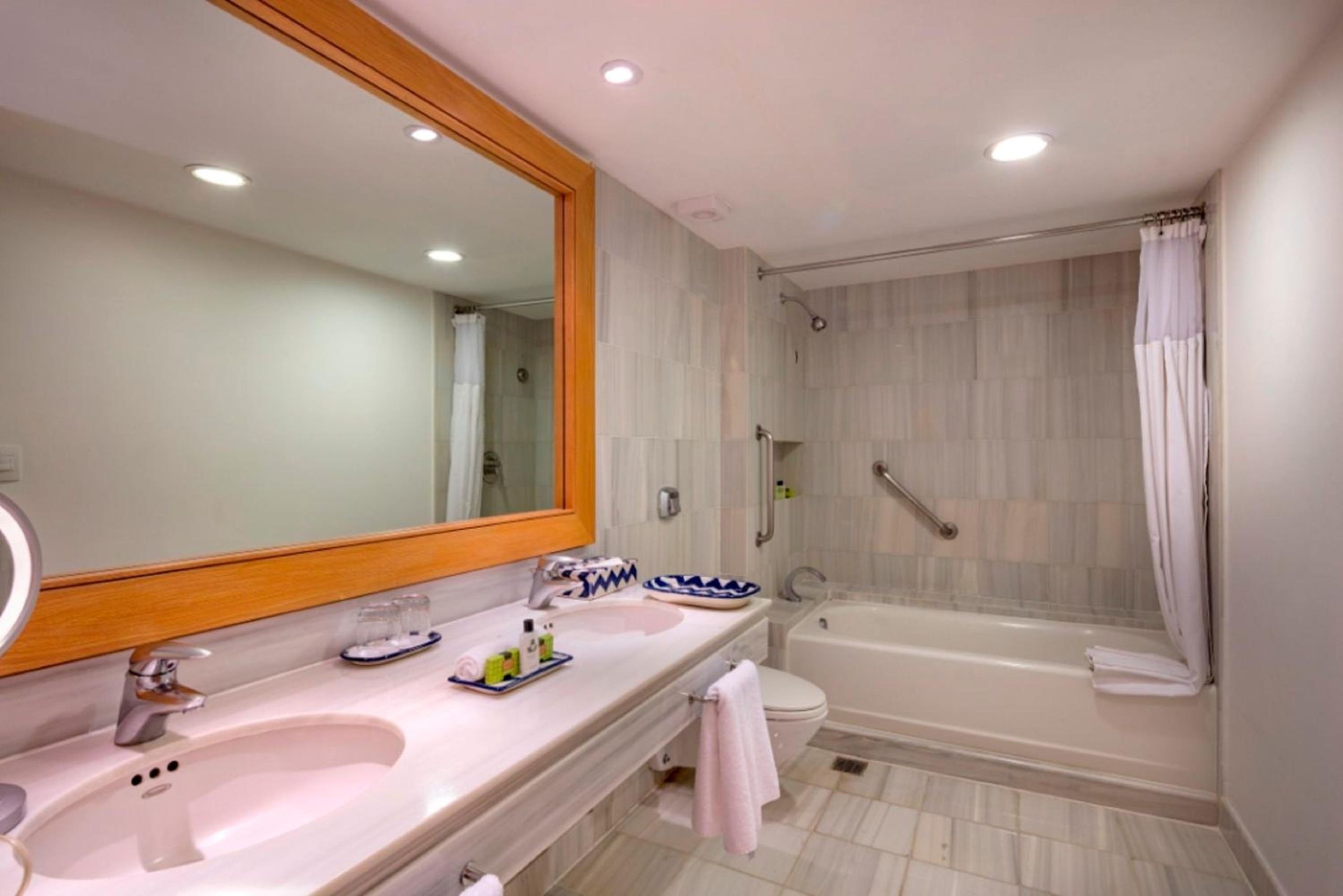Suite de Dos Habitaciones — 4