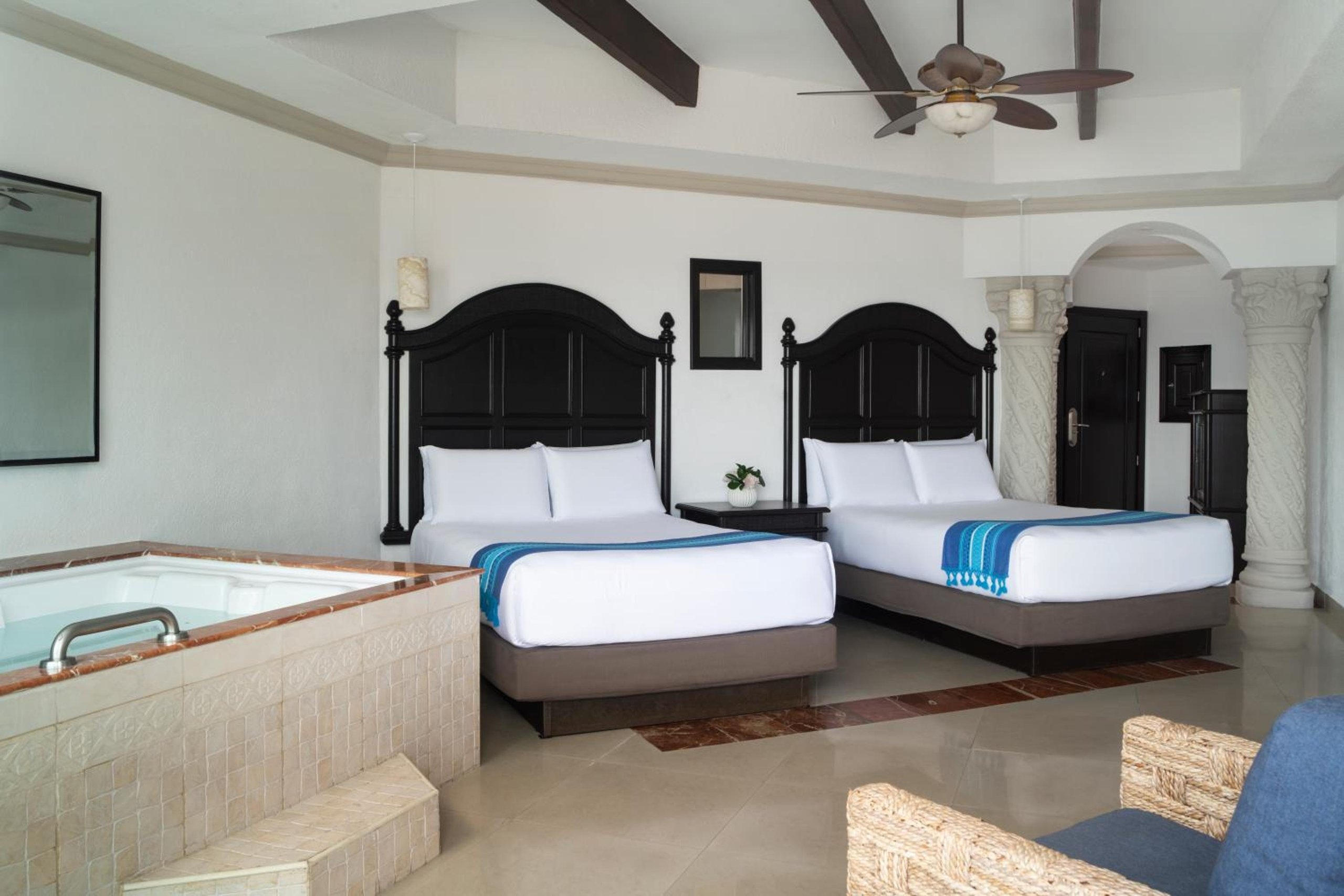 Suite Junior con vista al mar — 7