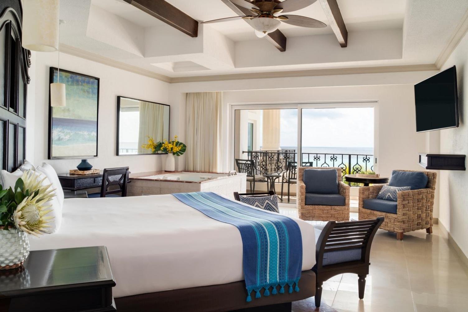Suite Junior King con Vista al Mar — 7
