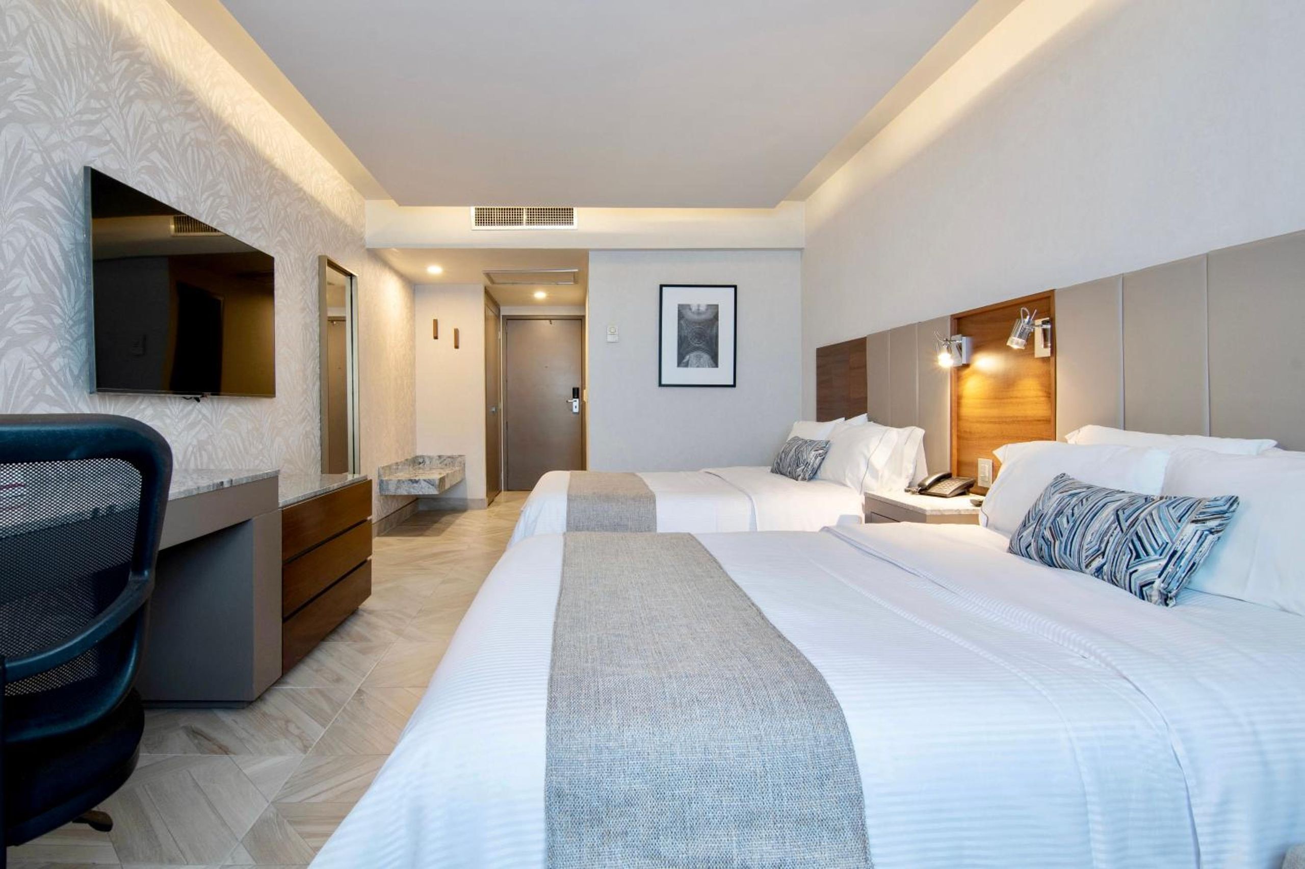 Habitación Doble con Dos Camas Dobles