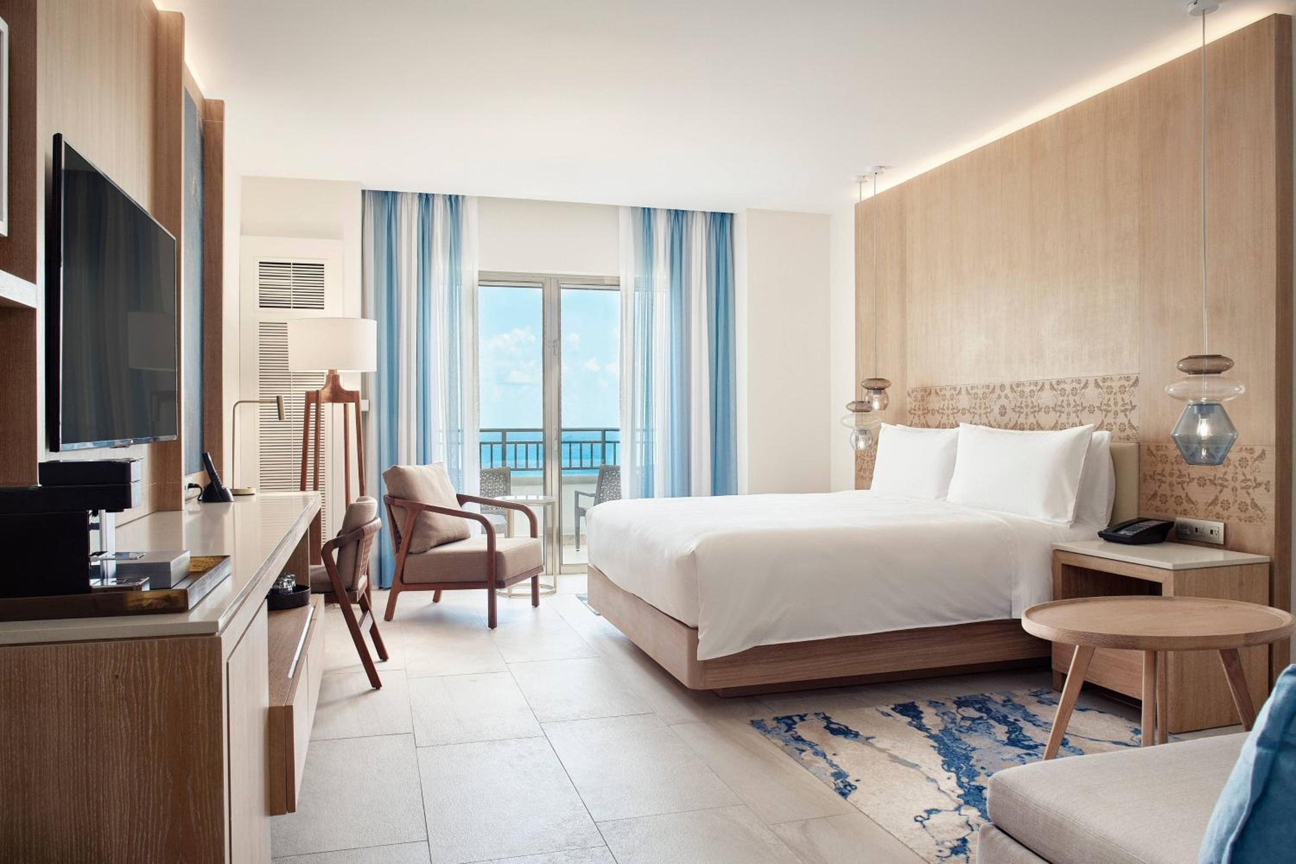 Habitación Deluxe King con Balcón y Vista al Mar