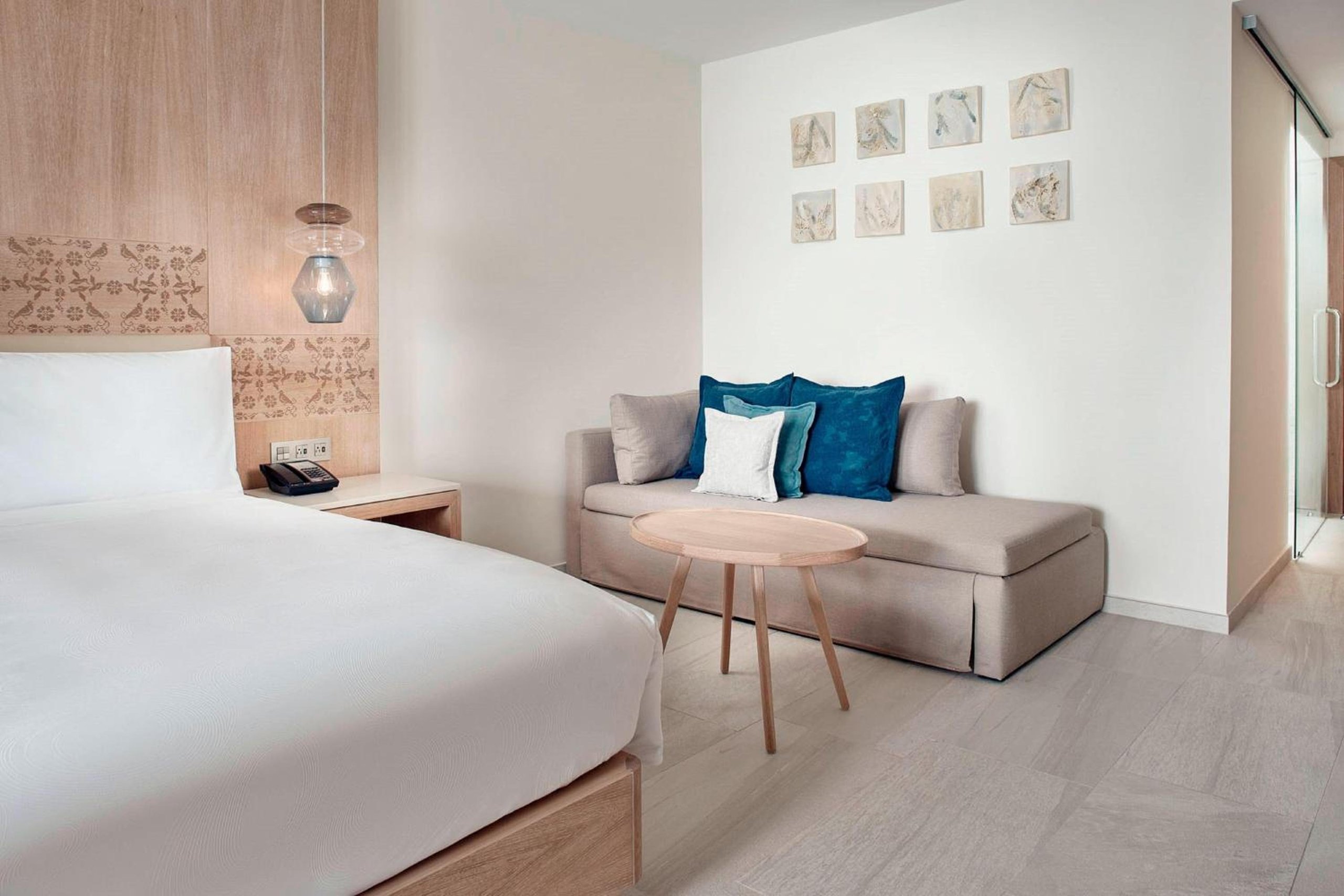 Habitación Deluxe King con Balcón y Vista al Mar — 8