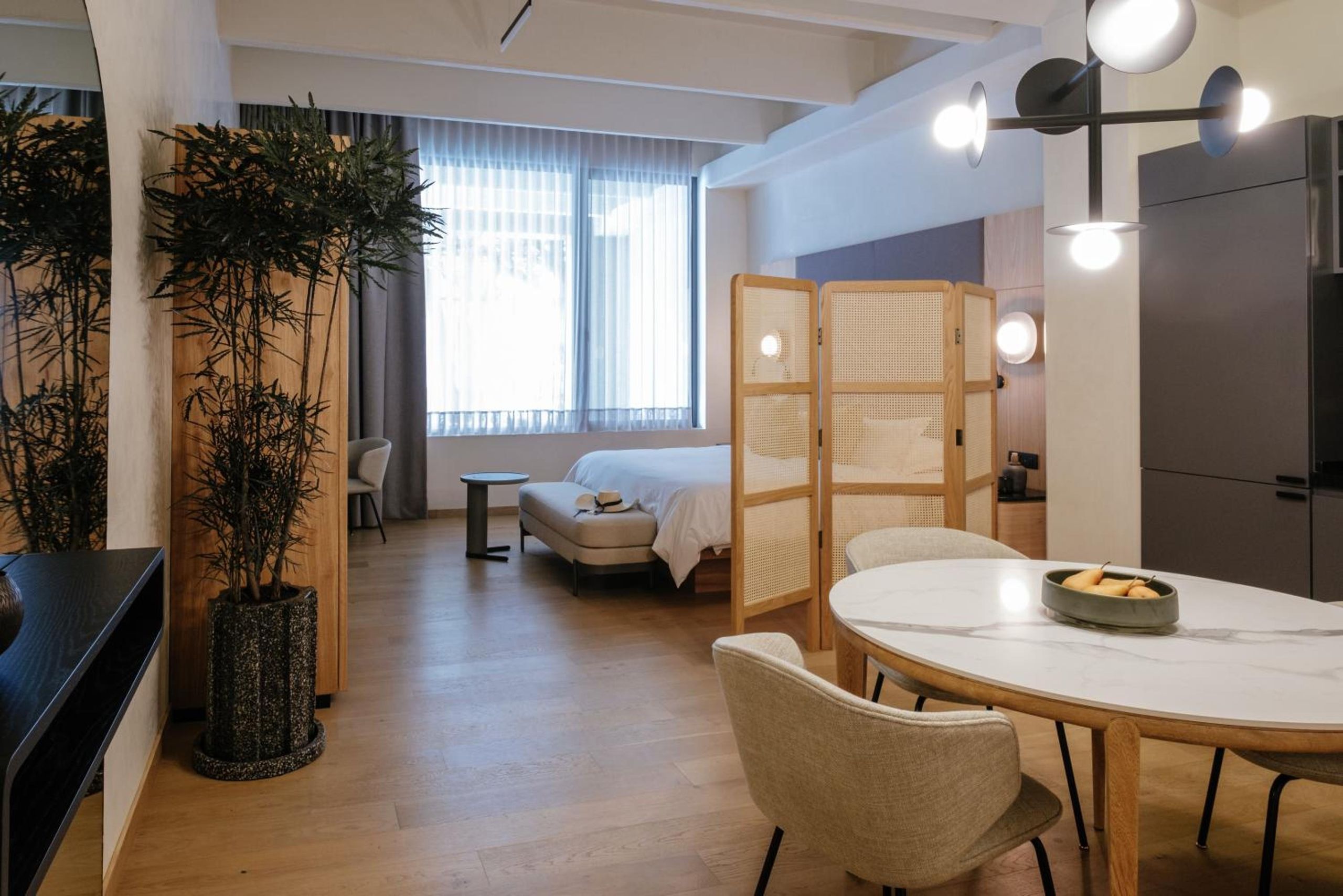 Estudio Deluxe con cama Queen — 7