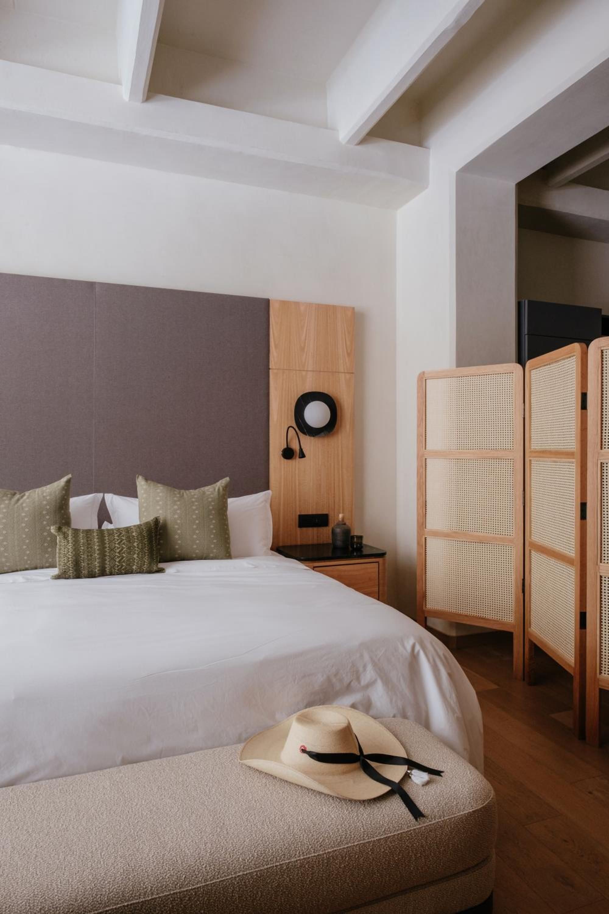 Estudio Deluxe con cama Queen — 3
