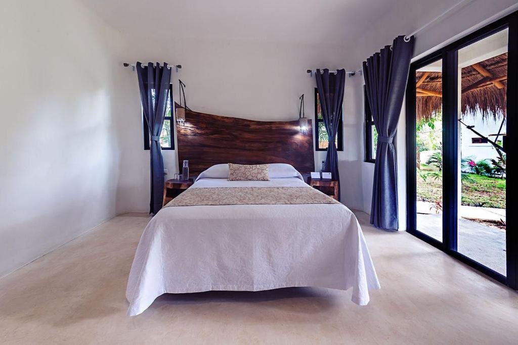 Habitación Queen con vista al jardín — 5