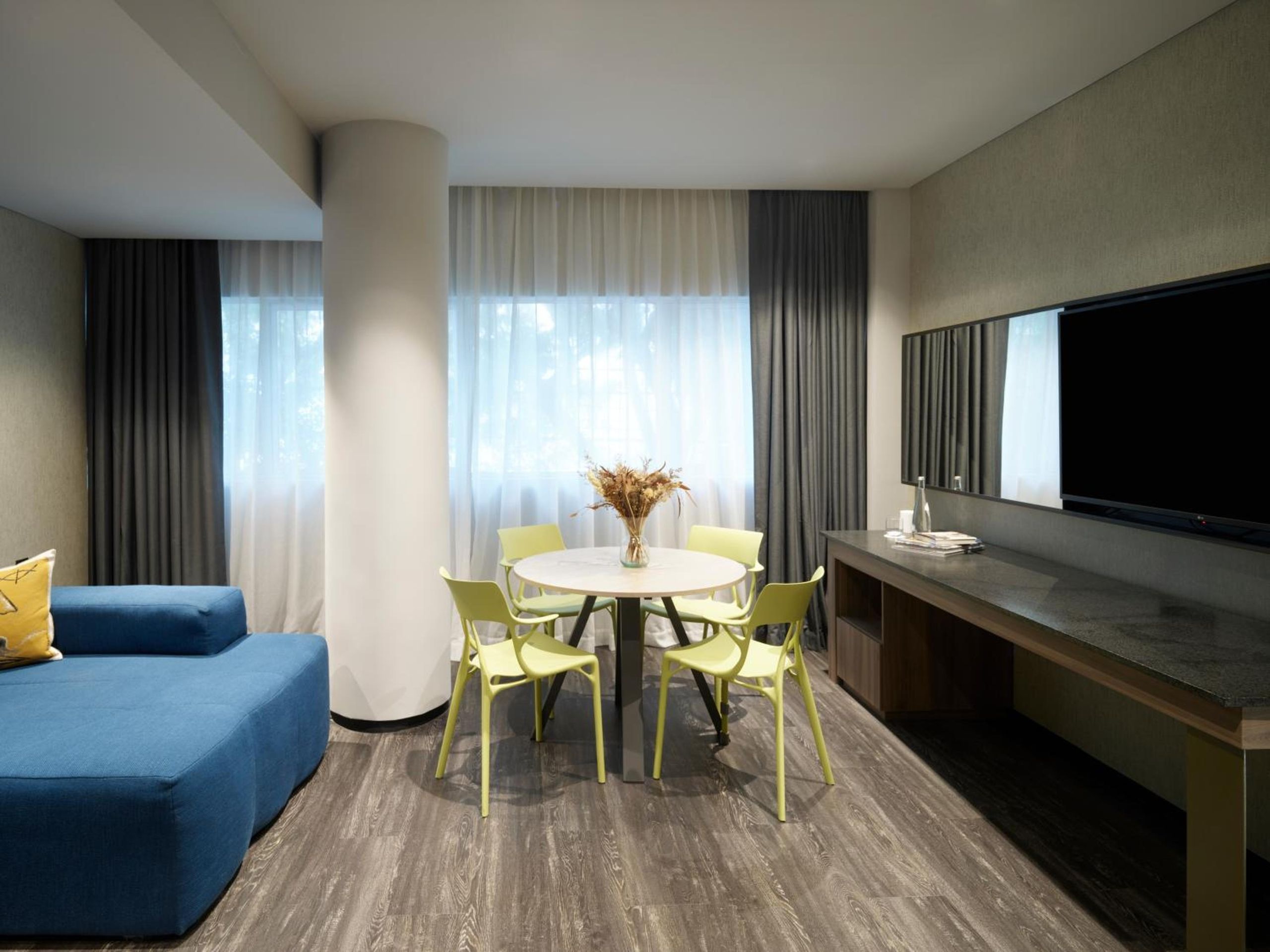 Suite King Esquinera — 4