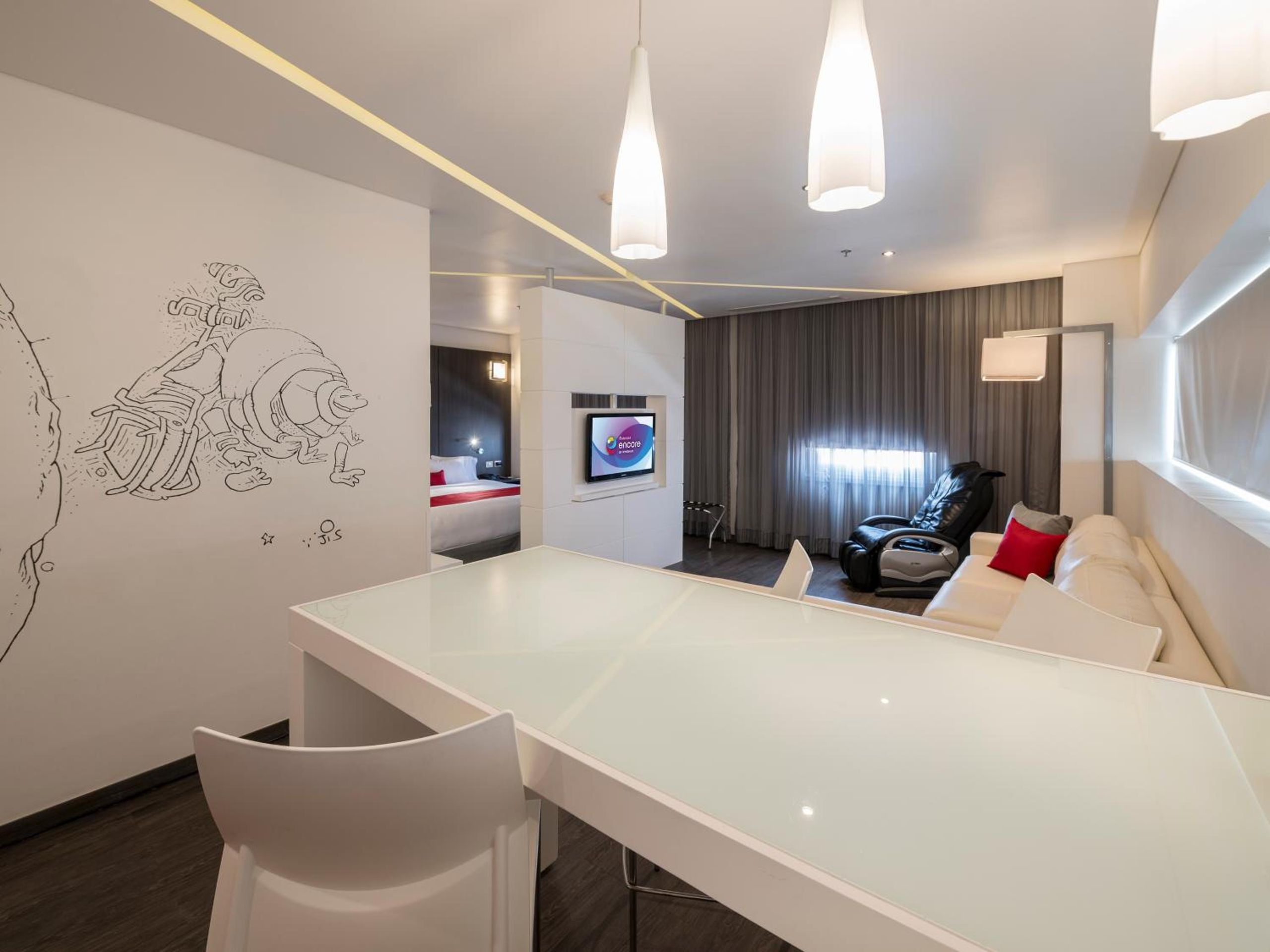 Suite King — 3
