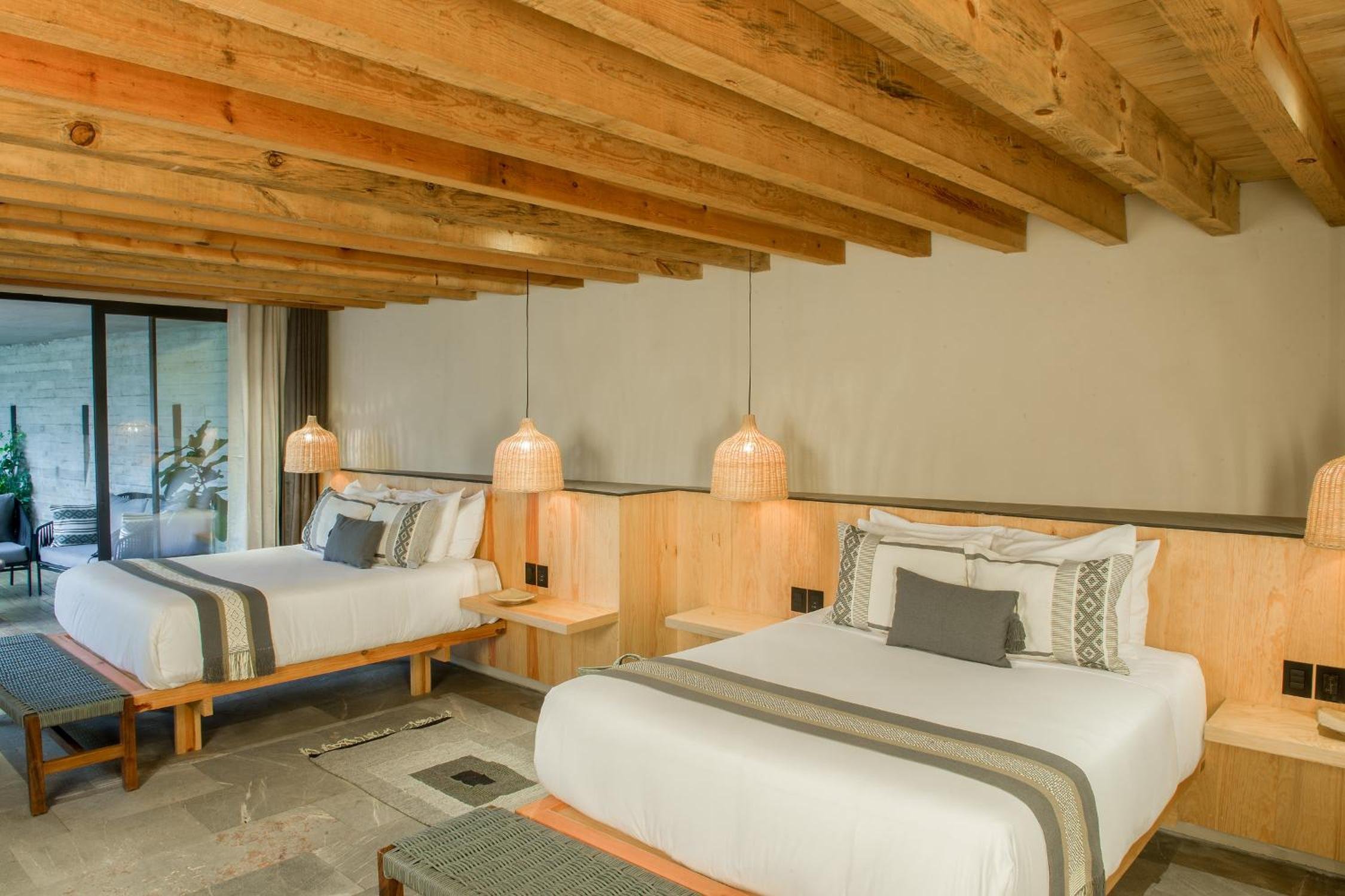 Suite Deluxe con cama Queen — 4