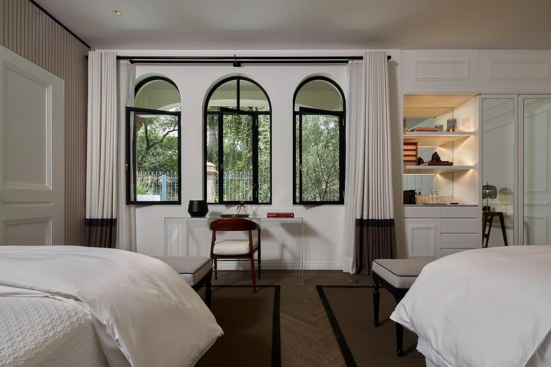 Cama Doble Deluxe — 2
