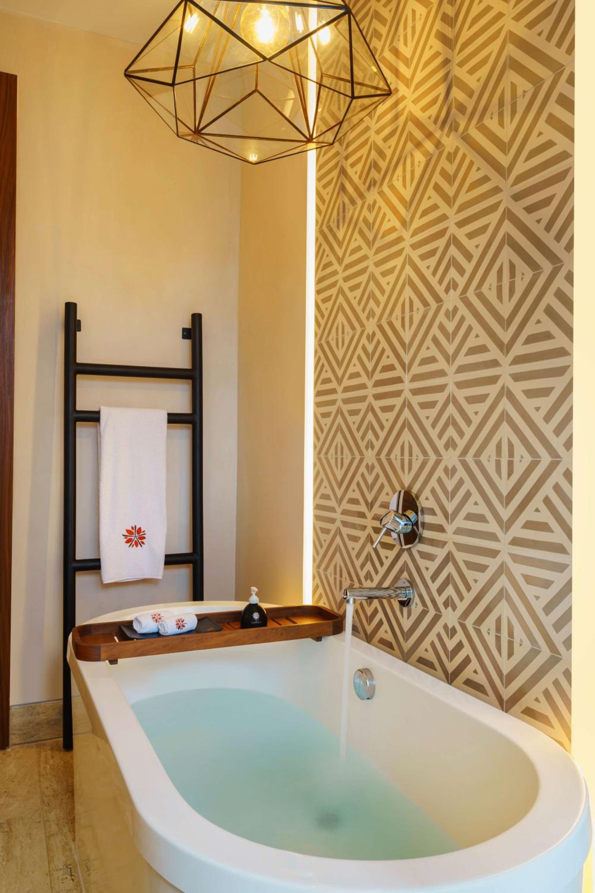 Naj Junior Suite - King
Naj Junior Suite - King — 2