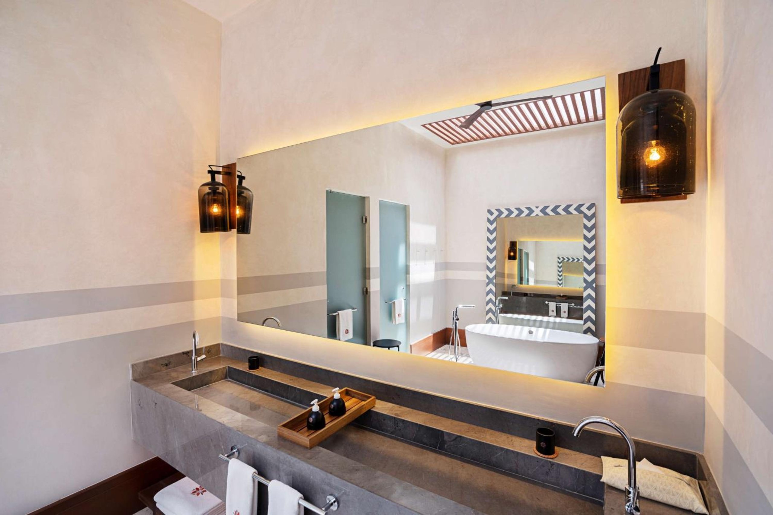 Yaab Suite Embajador – King — 4