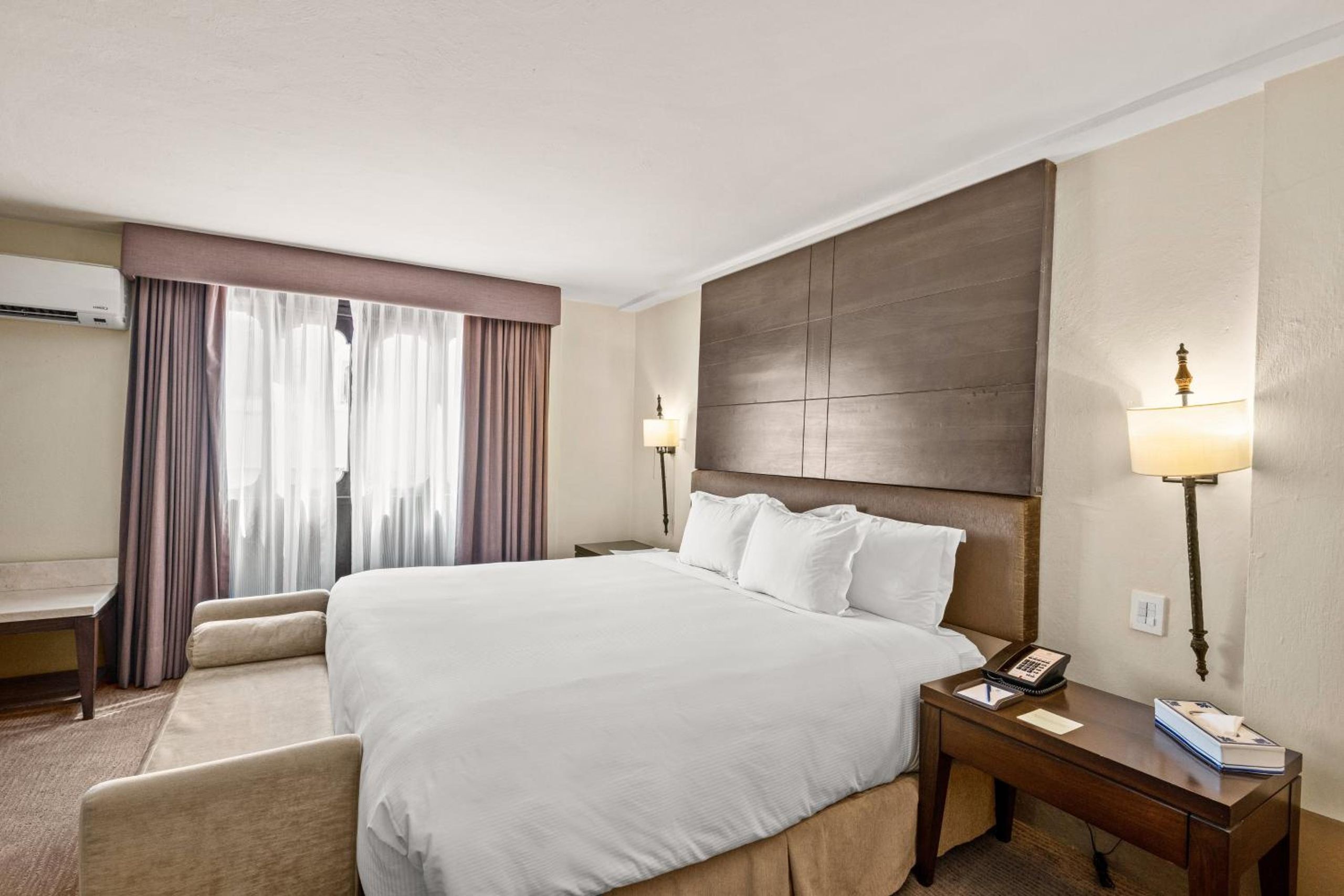 Gran Clase Cama King Size