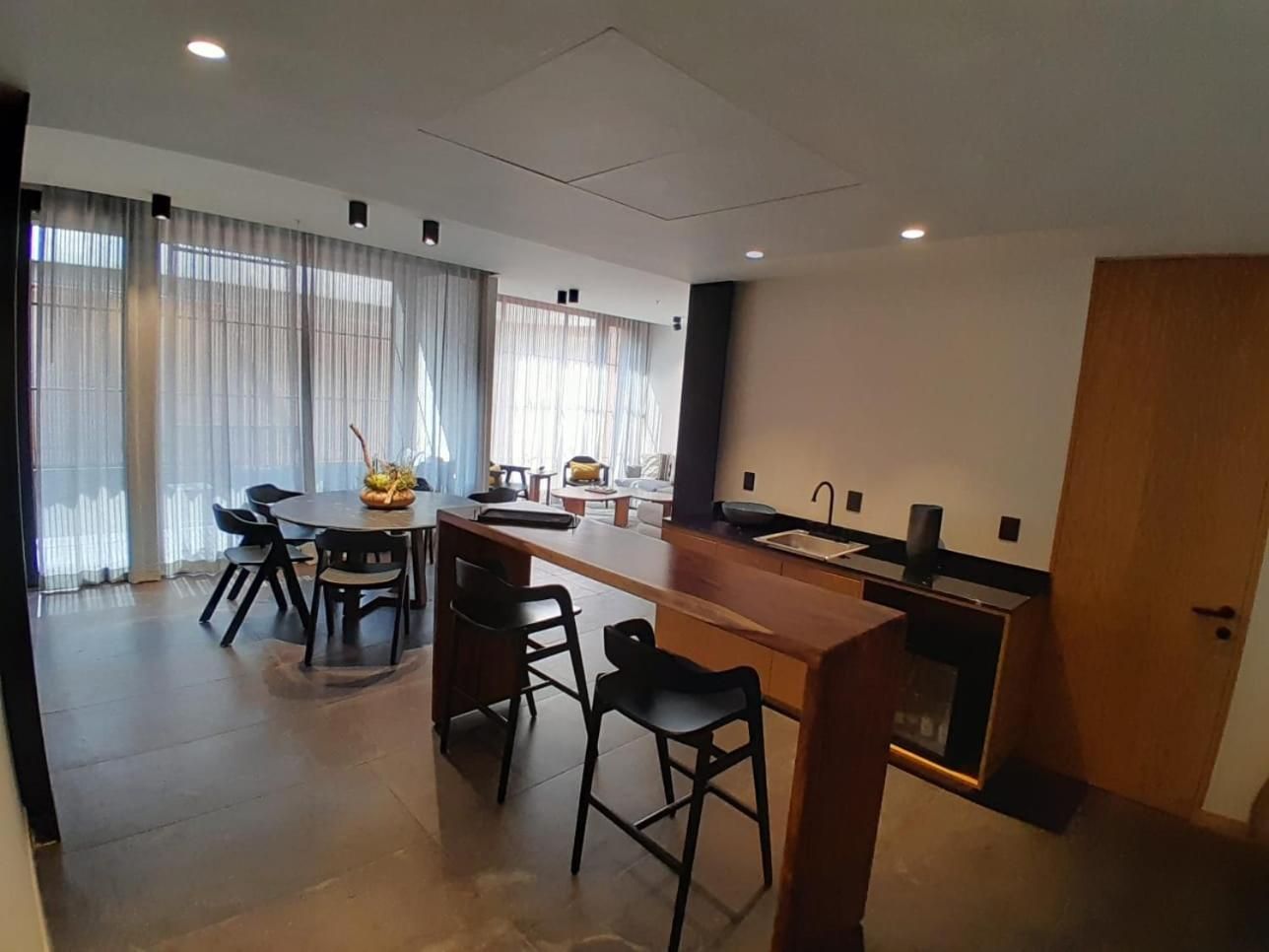 Suite de una habitación — 7