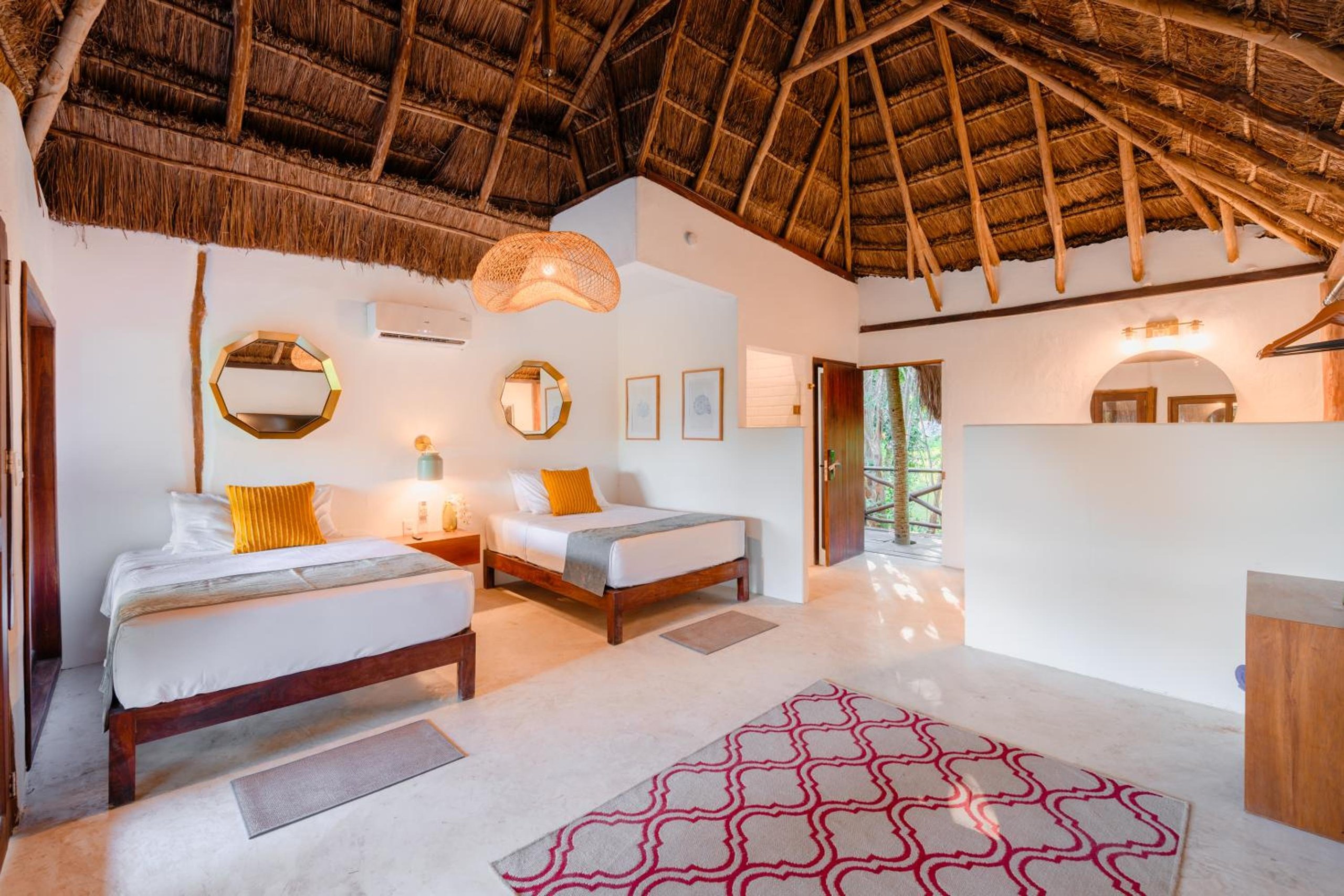 Habitación Doble Deluxe con Dos Camas Dobles — 7