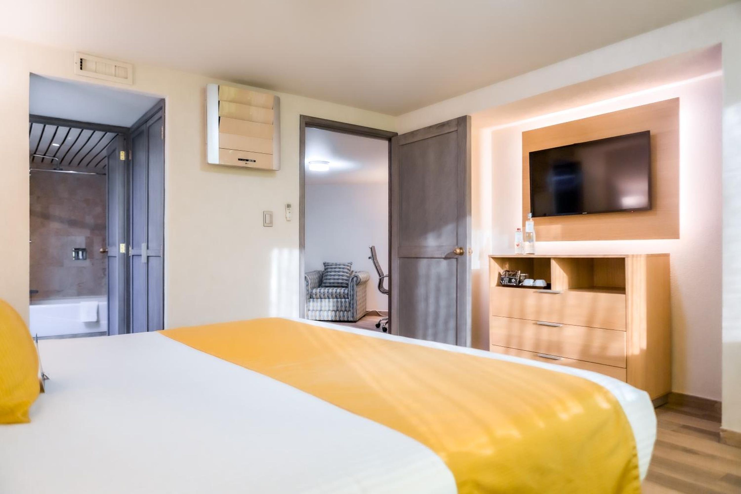 Suite Junior — 4
