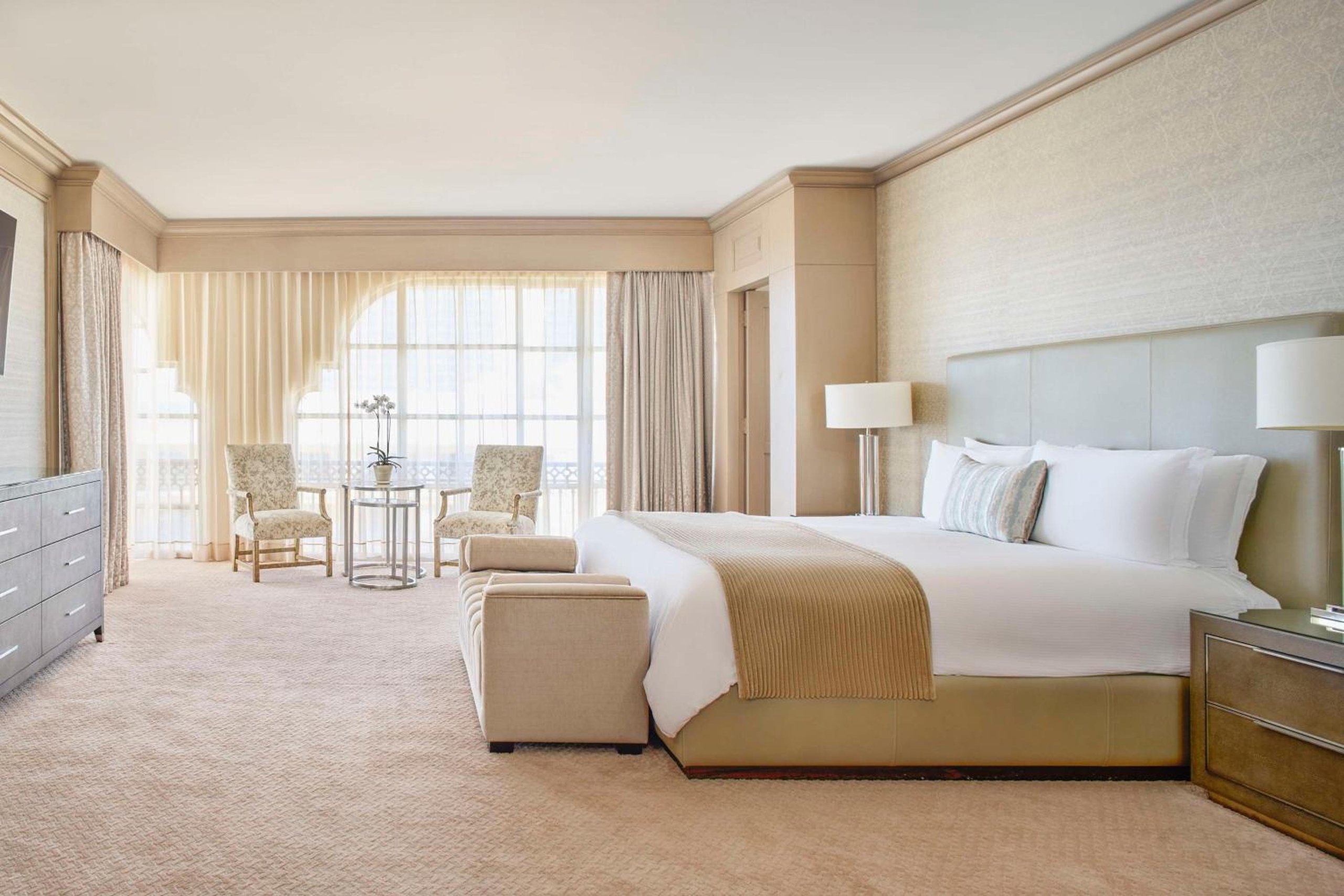 La Suite Presidencial — 3