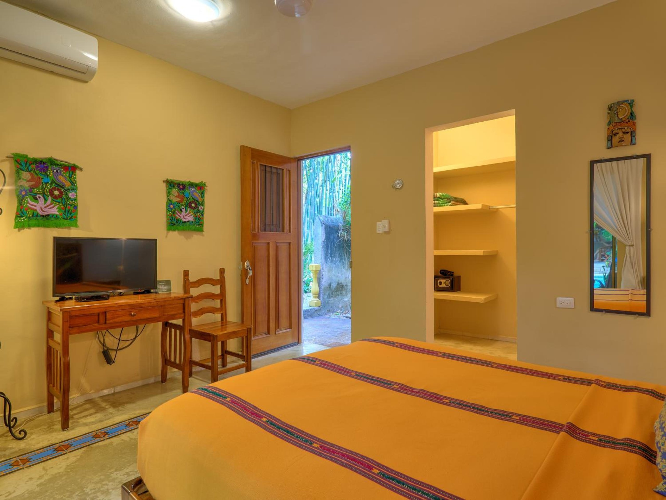 Habitación Deluxe Queen con Terraza — 8