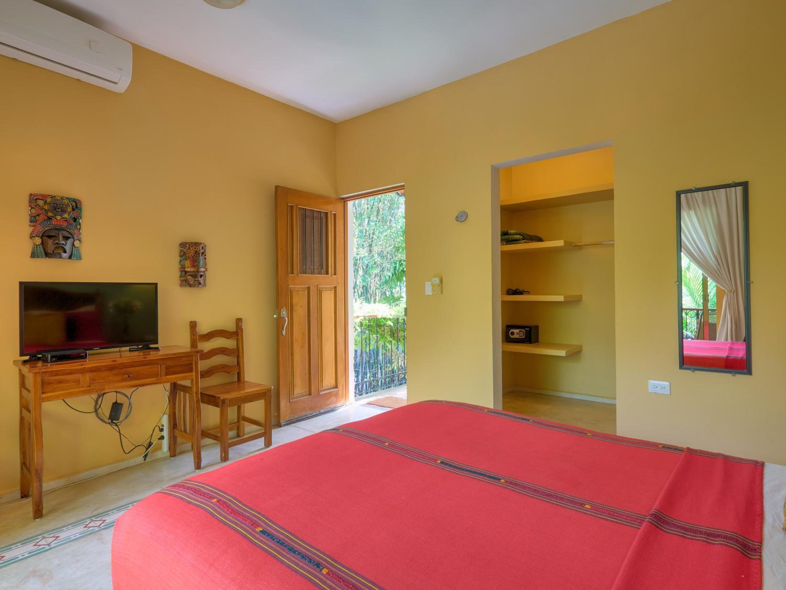 Habitación Queen con Balcón — 7
