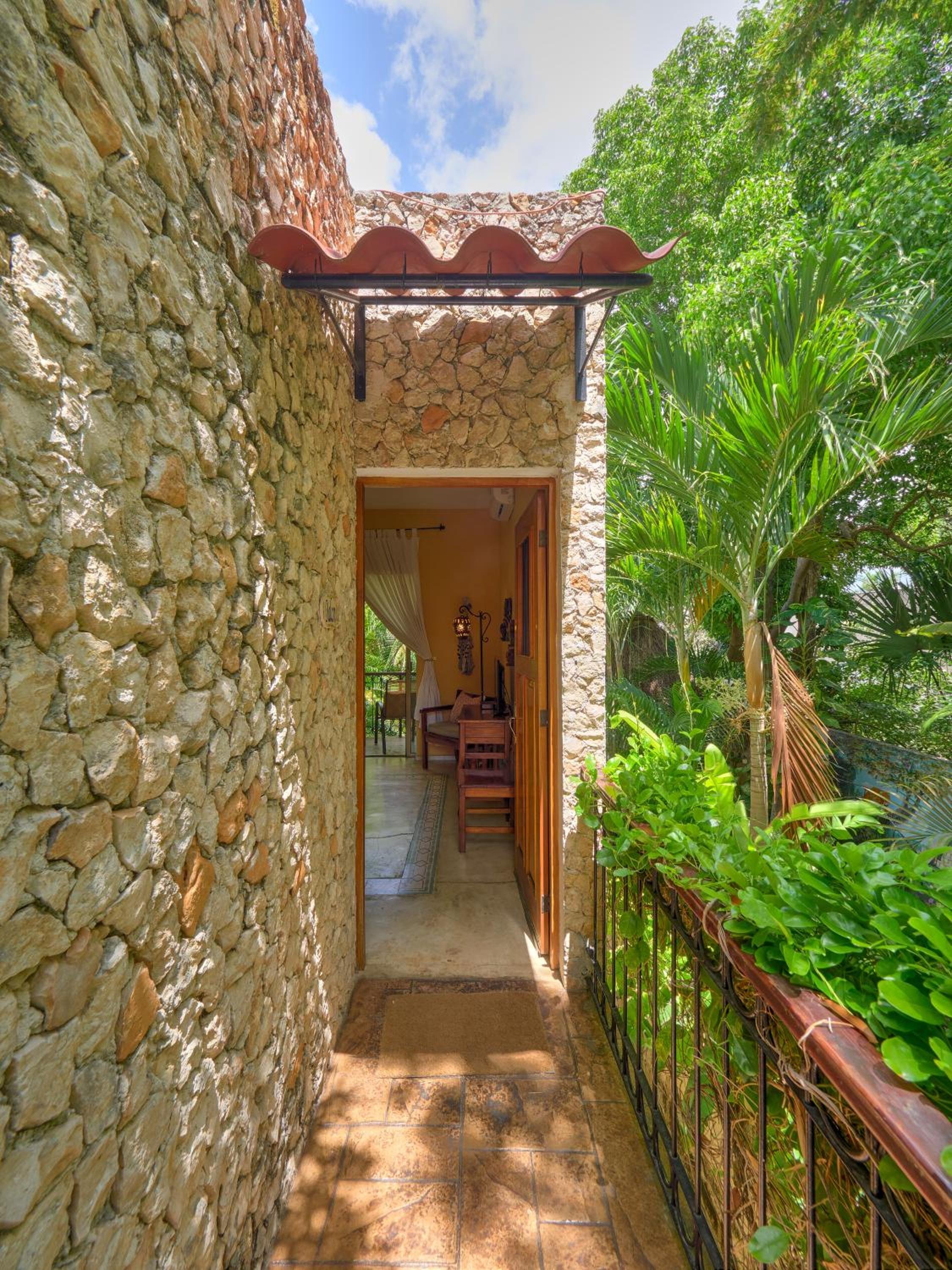 Habitación Queen con Balcón — 2