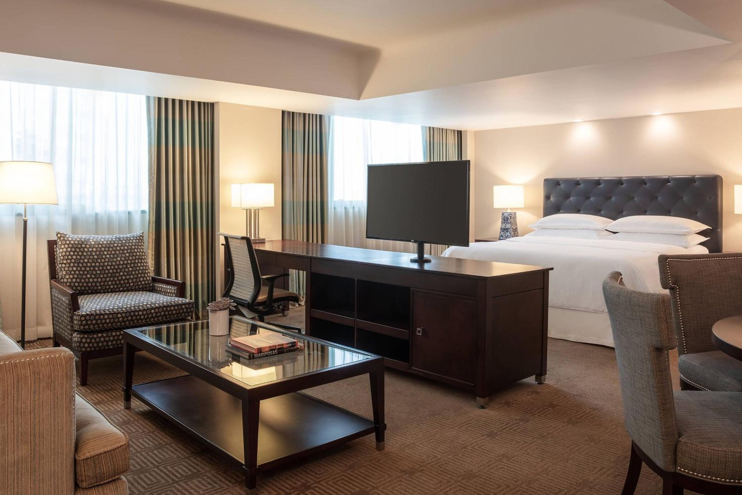 Suite Junior, acceso al salón club, Suite Junior de 1 dormitorio — 8