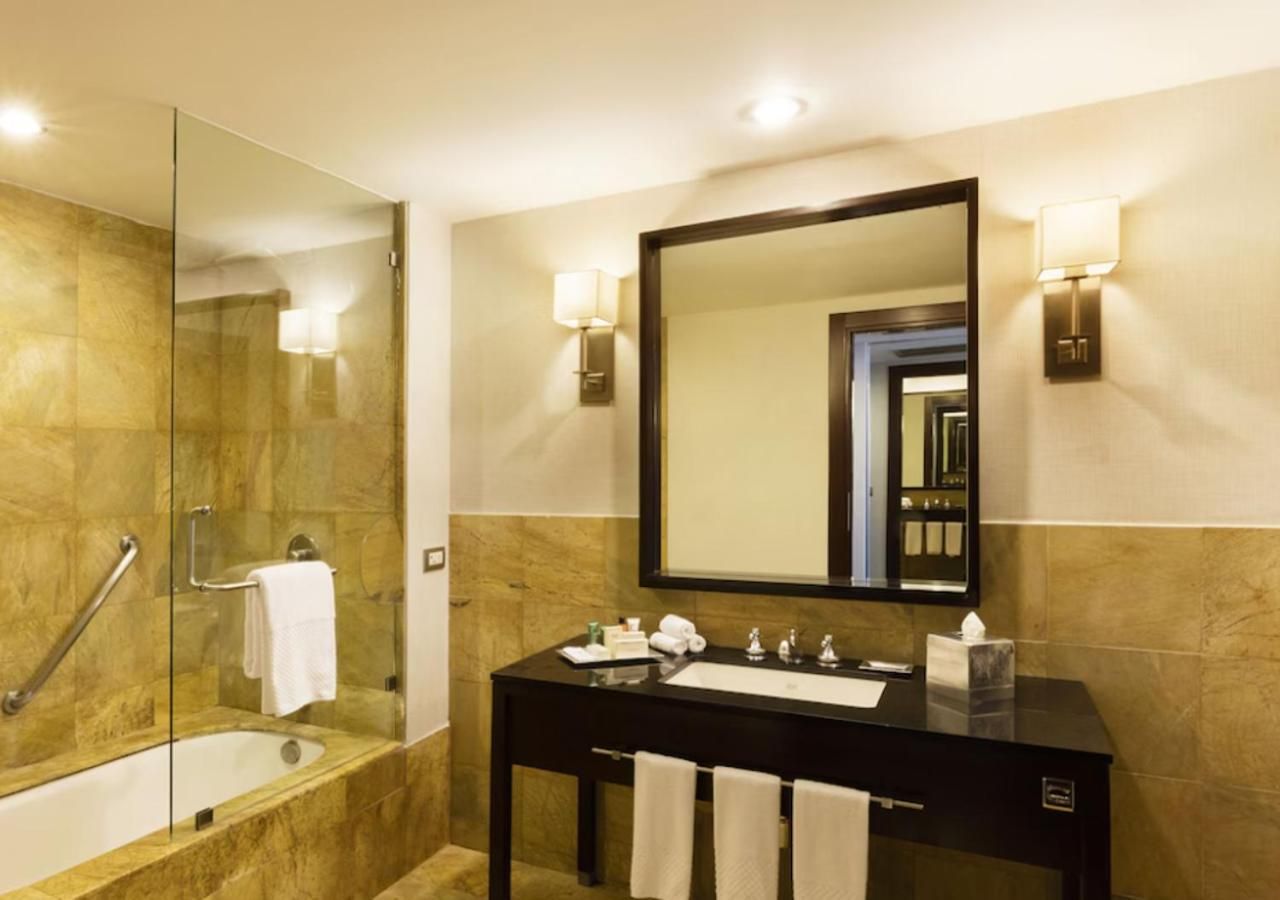 Habitación Estándar Doble con Dos Camas Dobles — 7