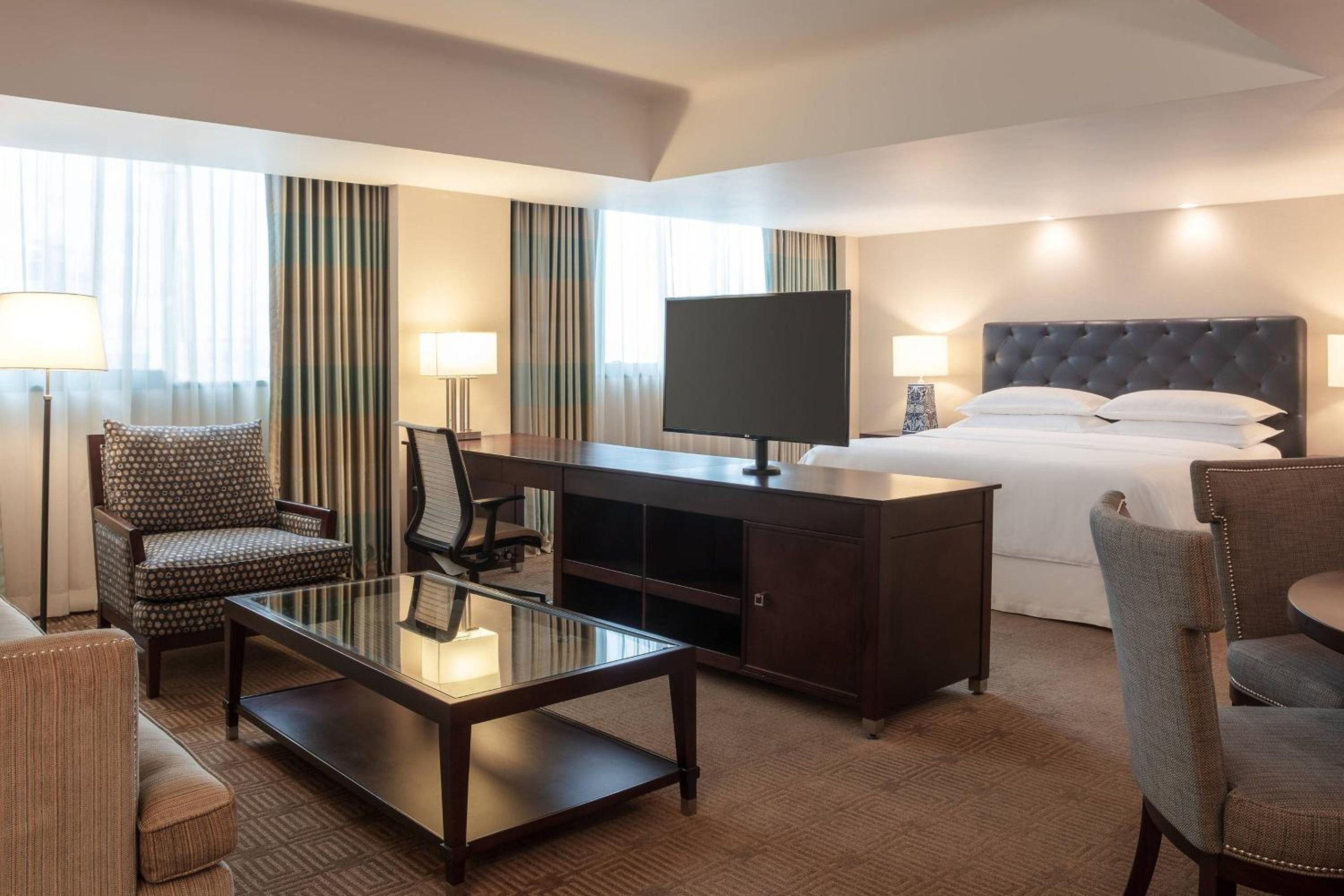 Suite Junior, acceso al salón club, Suite Junior de 1 dormitorio — 7