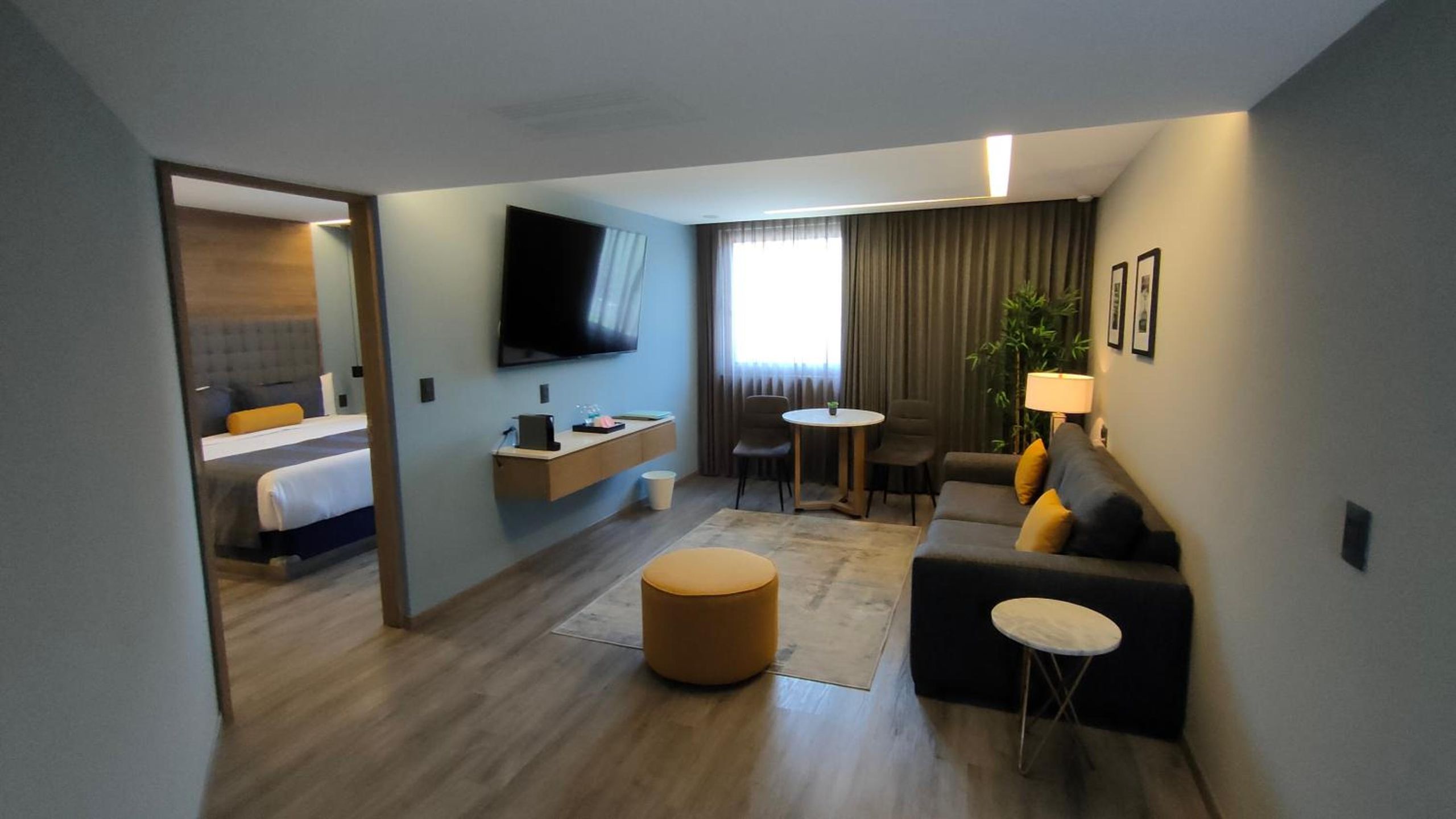 Suite King con Balcón — 6