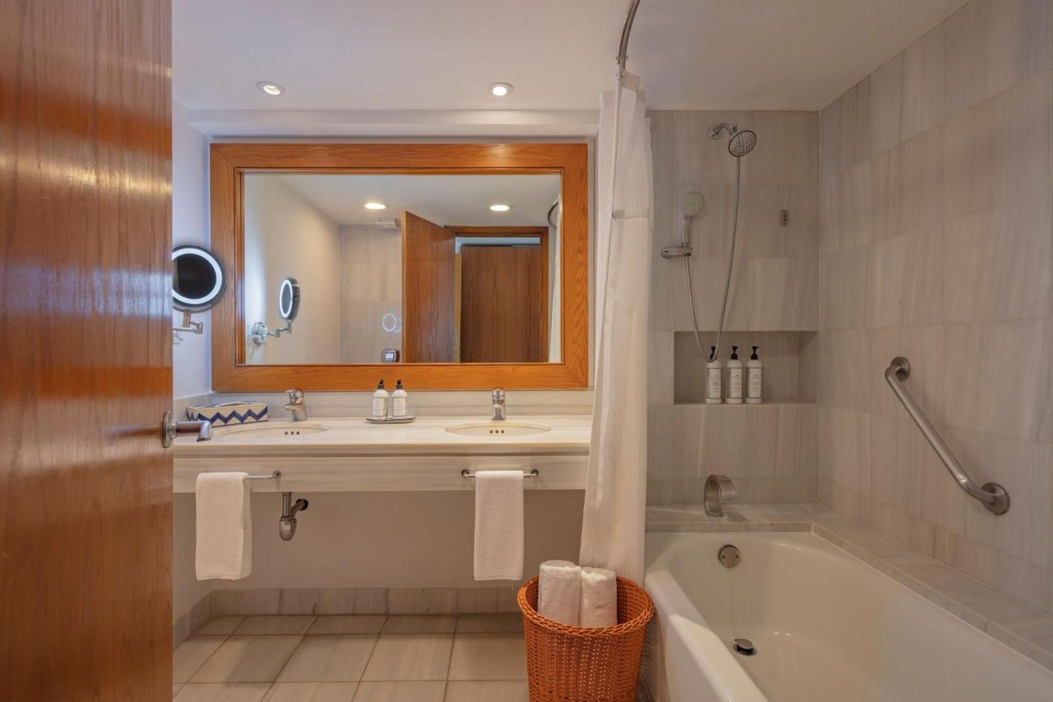 Habitación Clásica King con Acceso al Club — 2