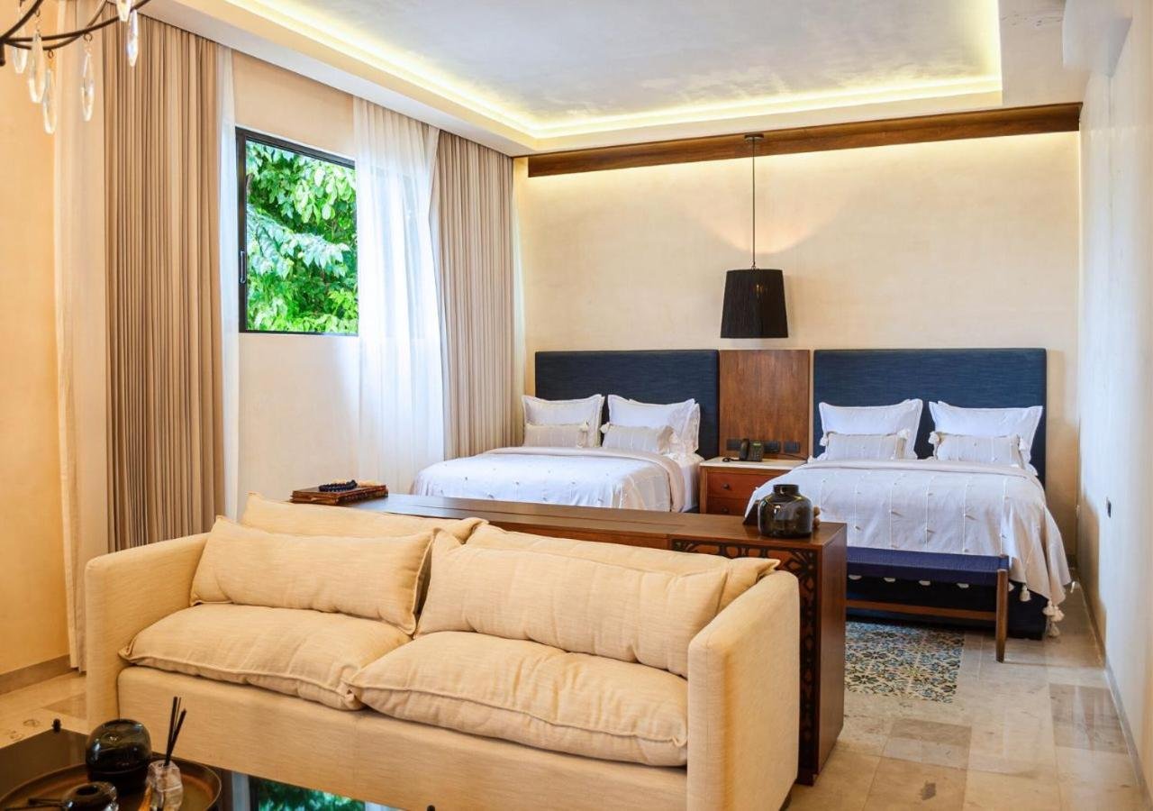 Habitación Doble Deluxe con Baño — 2