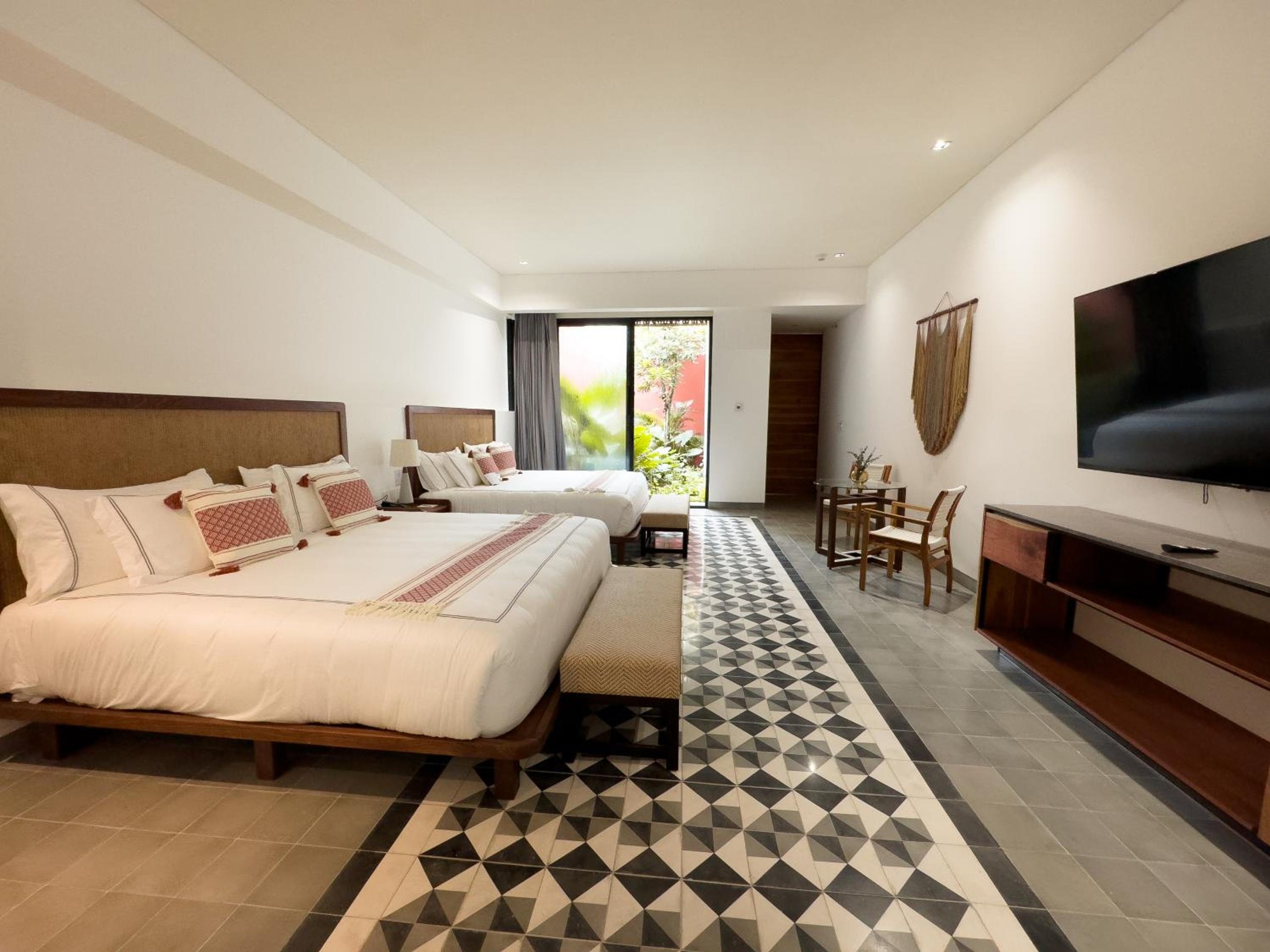Suite Deluxe con cama Queen — 2