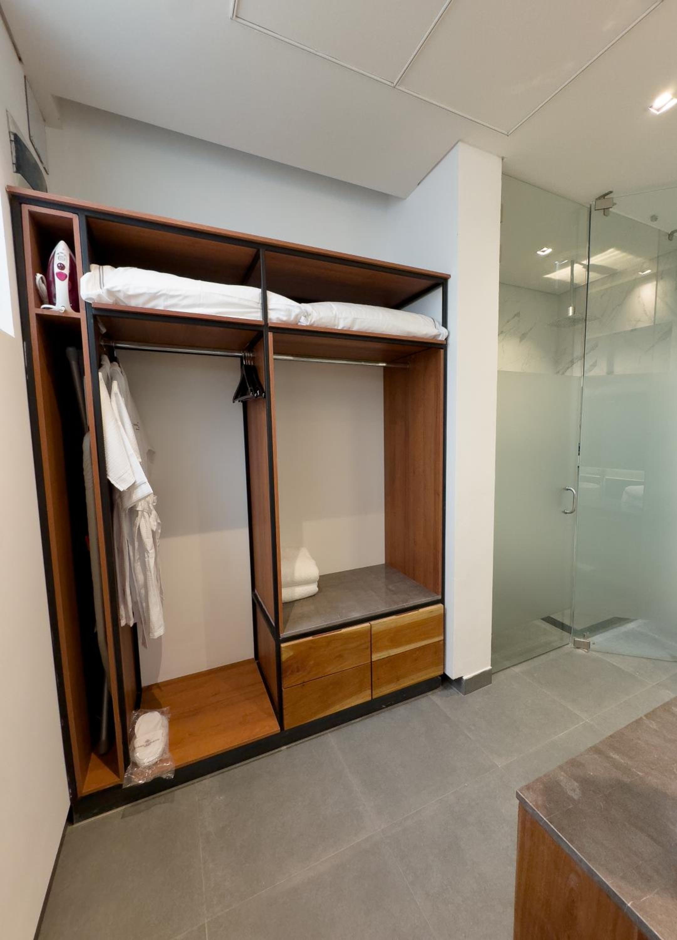 Suite Deluxe con cama Queen — 6