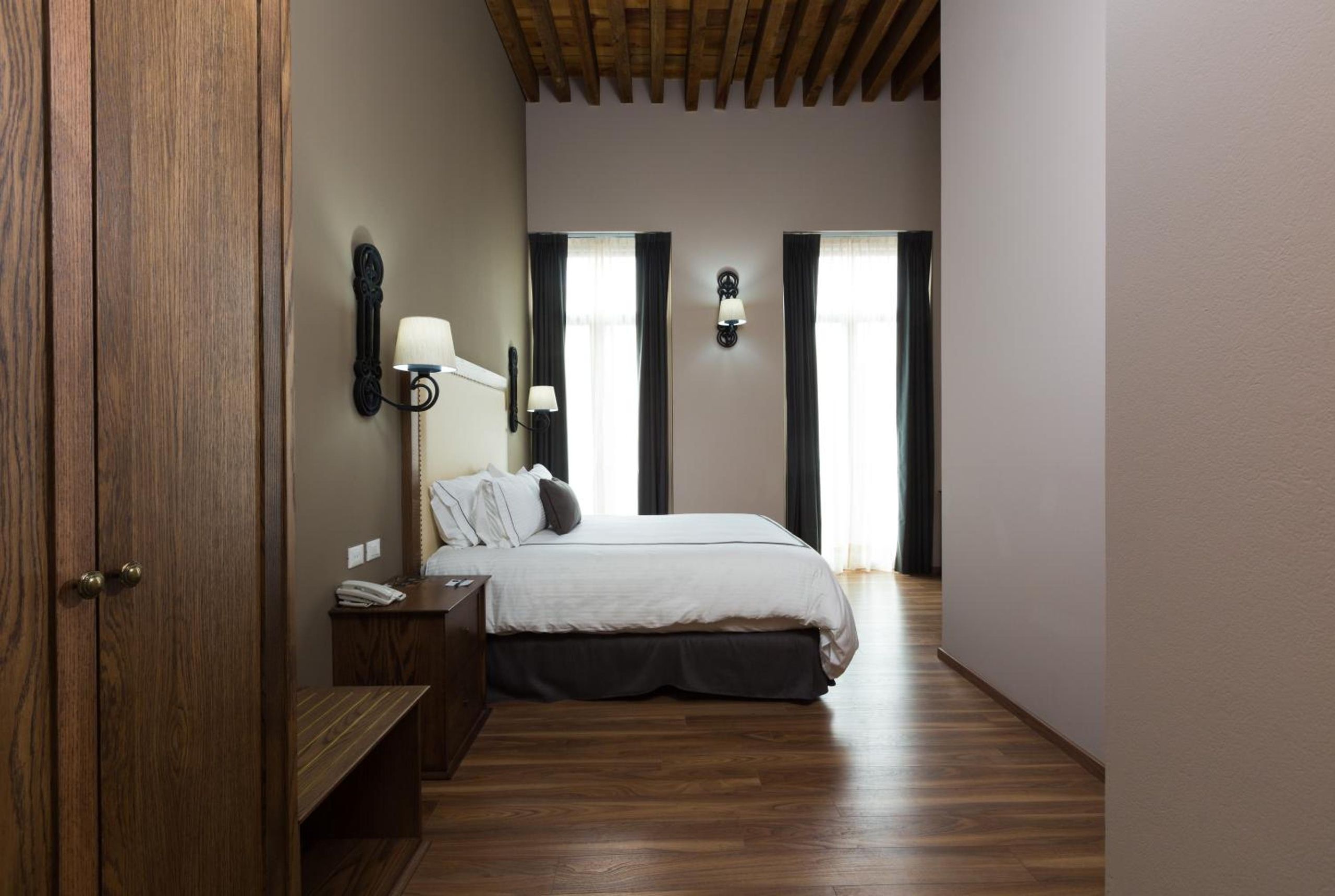 Habitación Doble con Balcón — 2