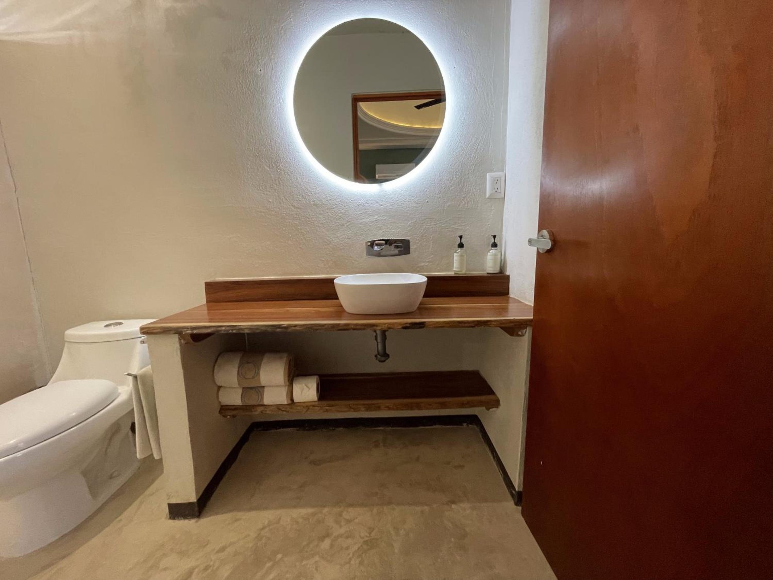 Habitación Estándar con Dos Camas Individuales — 5