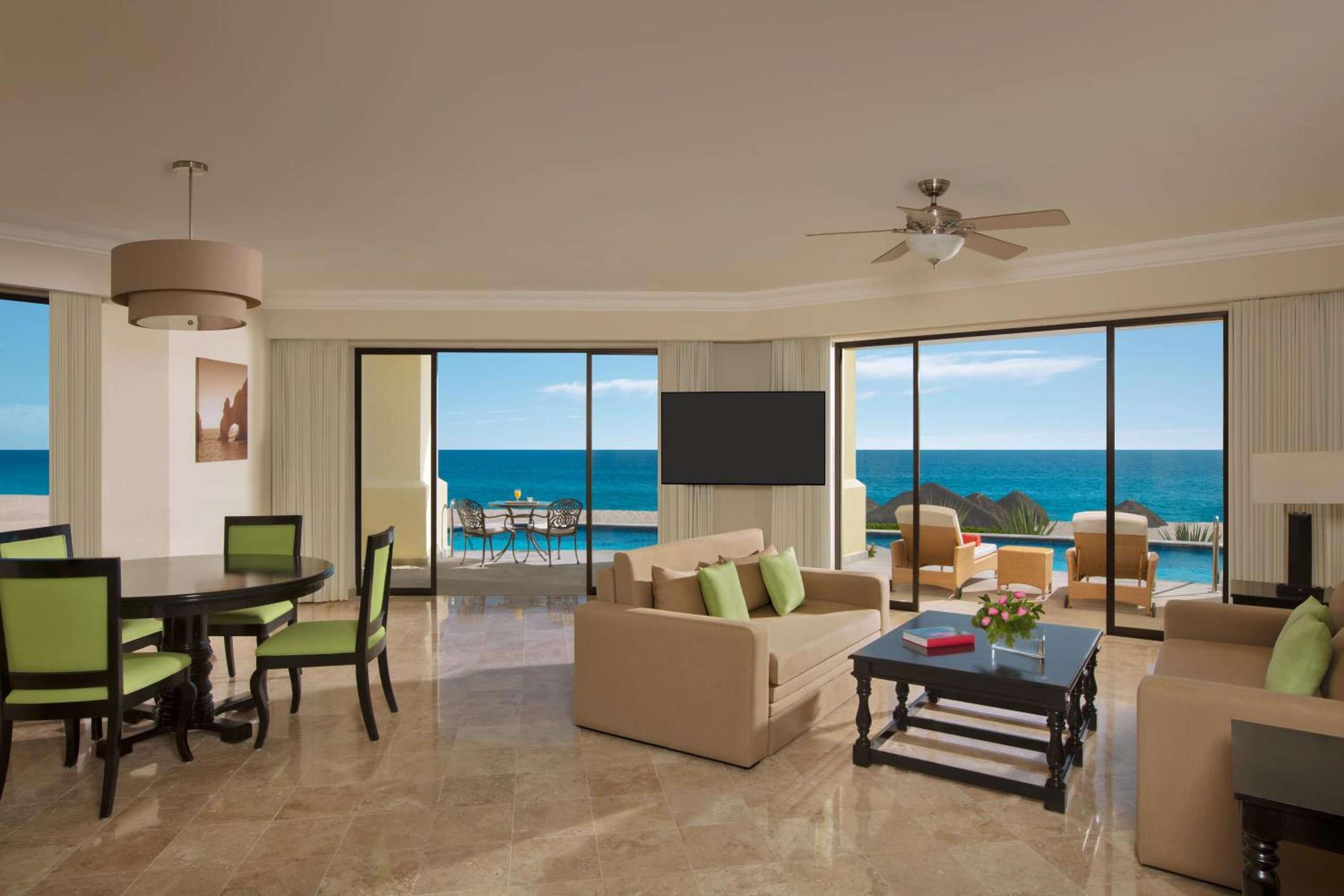 Preferred Club Presidencial Suite Ocean Front Swim Out — 3