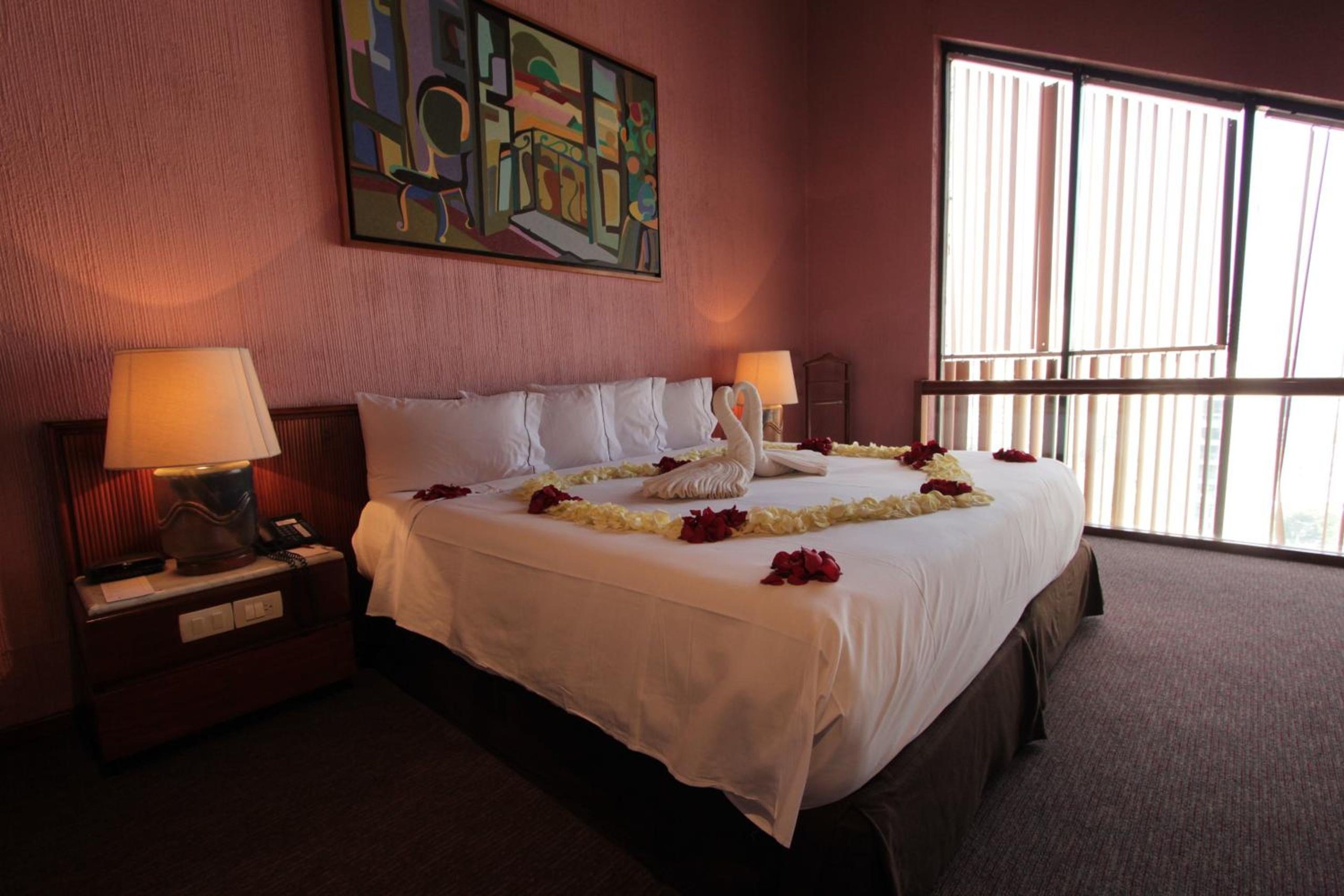 Suite King con Bañera de Hidromasaje — 3