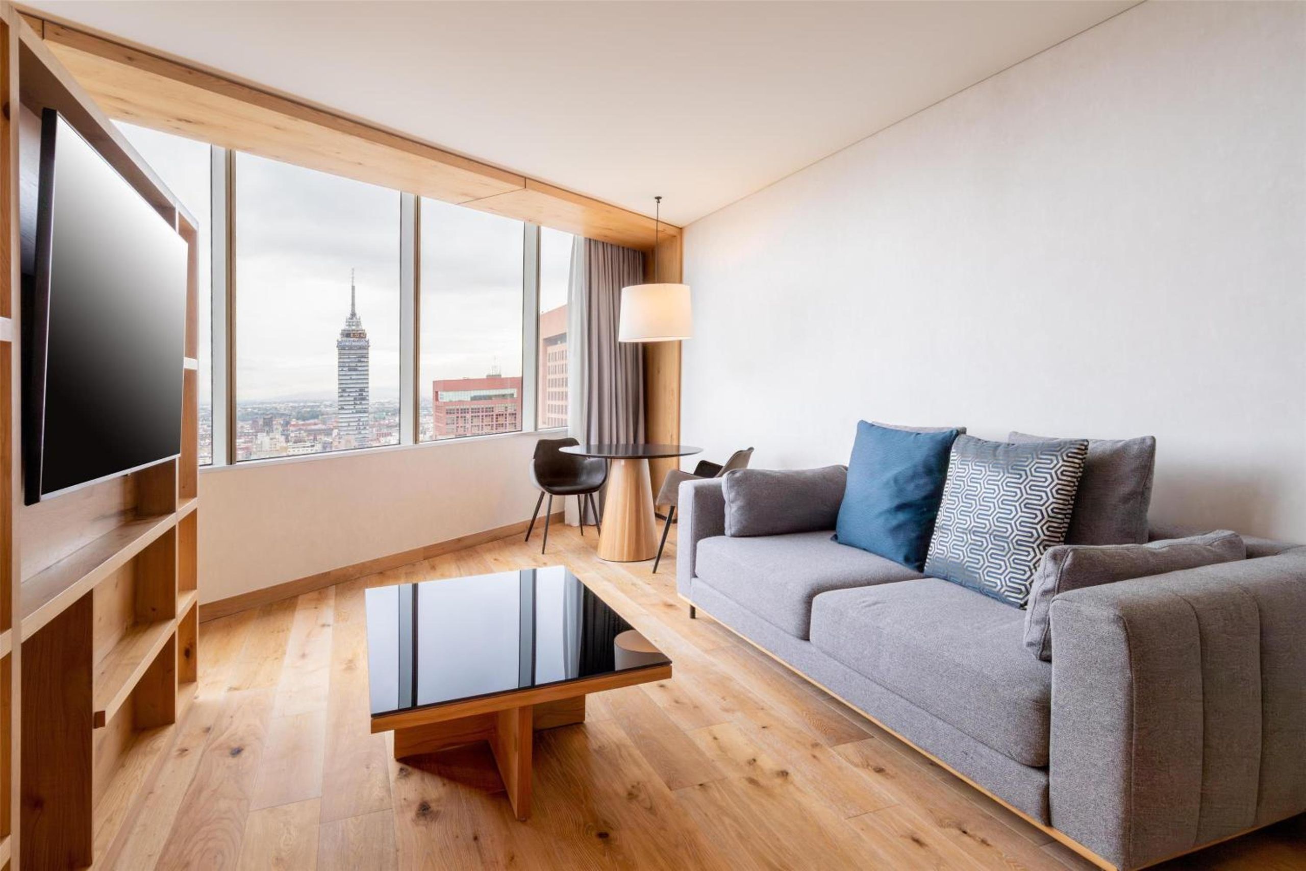 Master King Suite con View