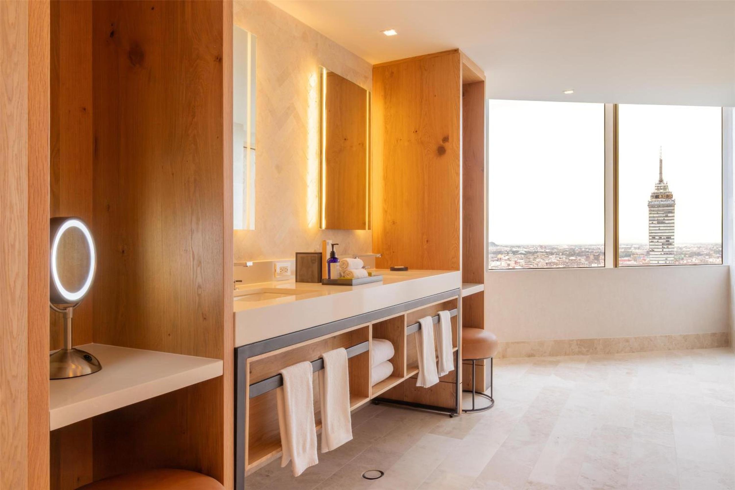 Master King Suite con View — 5