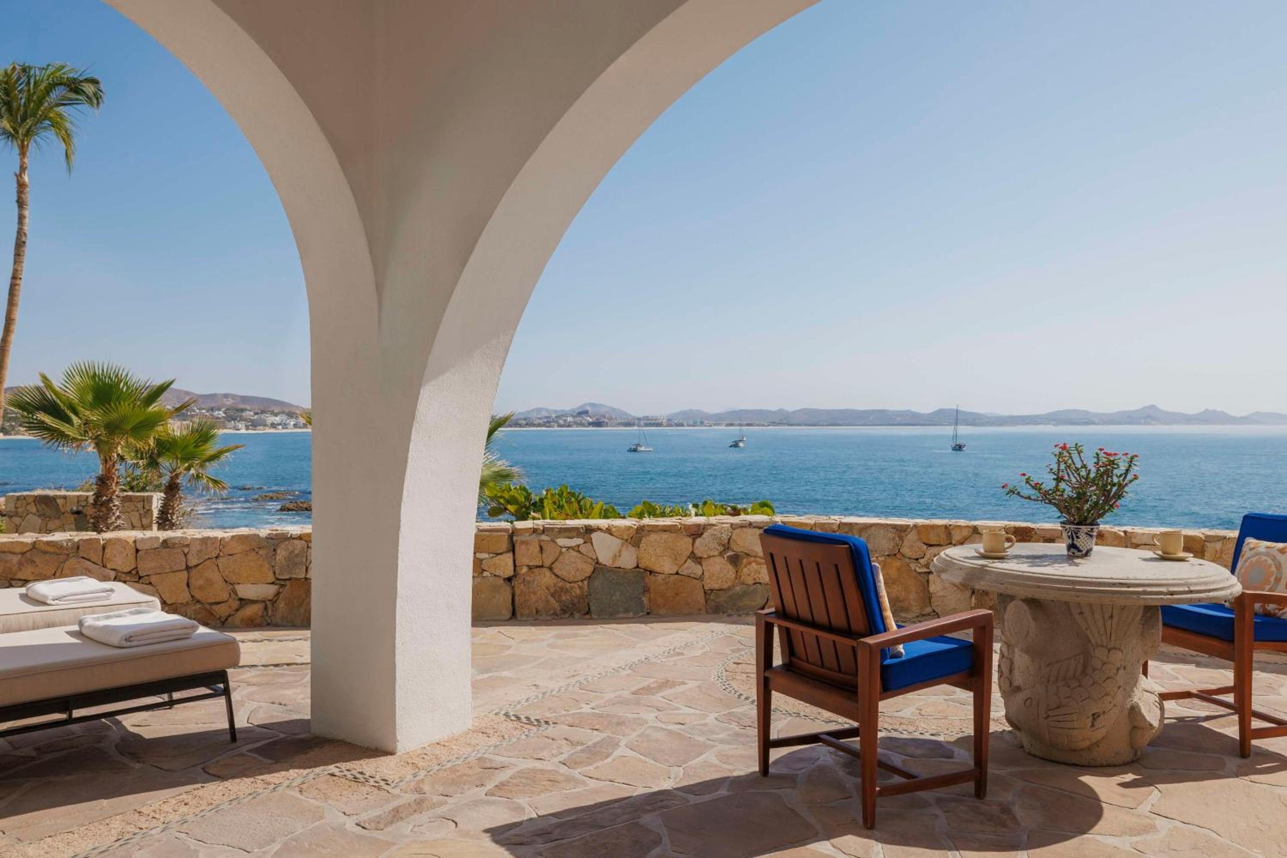 Premier Suite - Ocean Front, One Bedroom