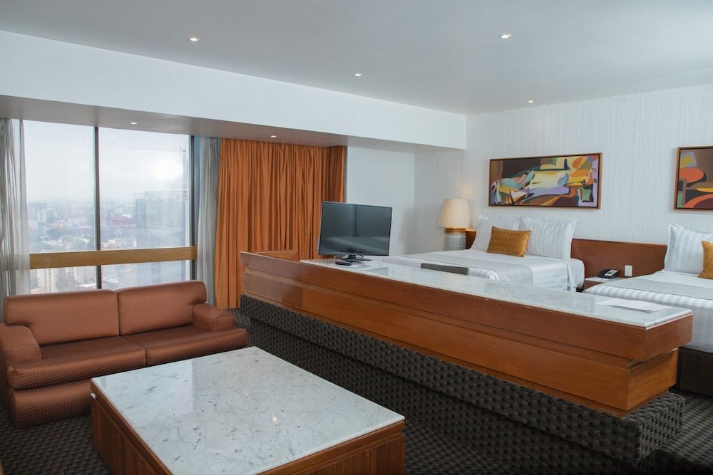 Panoramic Suite, 2 camas Queen, vista a la ciudad, Torre — 3