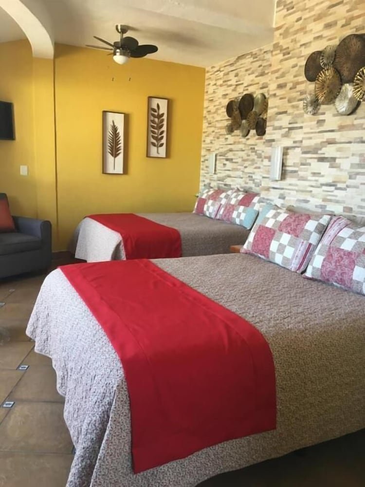 Habitación Cuádruple Deluxe, Vista al Lago