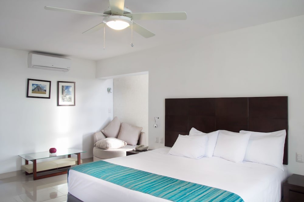 Habitación Ejecutiva, 1 cama King, Refrigerator, vista al jardín
